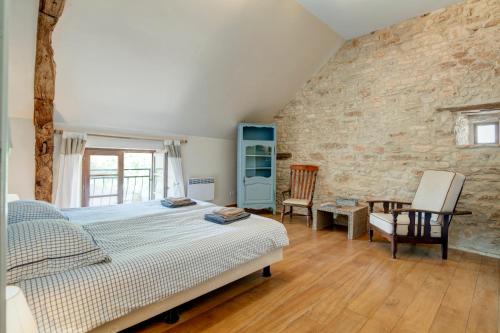 Twin Room with Bathroom photo 3