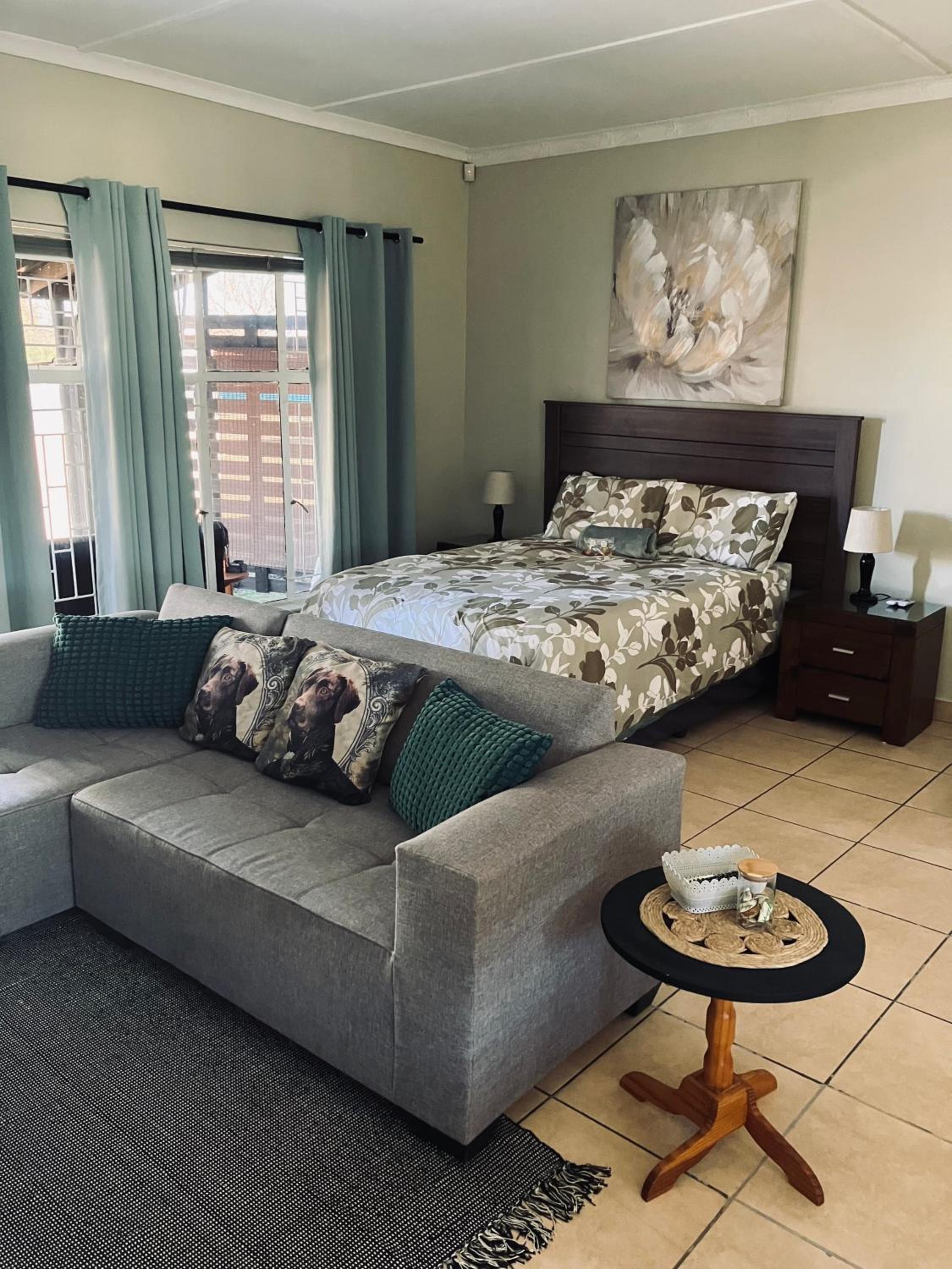 Double Room with Private Bathroom photo 3