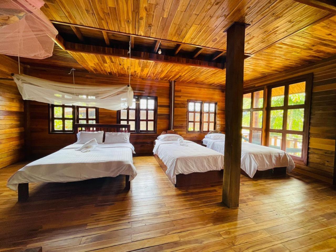 Bed in 6-Bed Mixed Dormitory Room photo 2