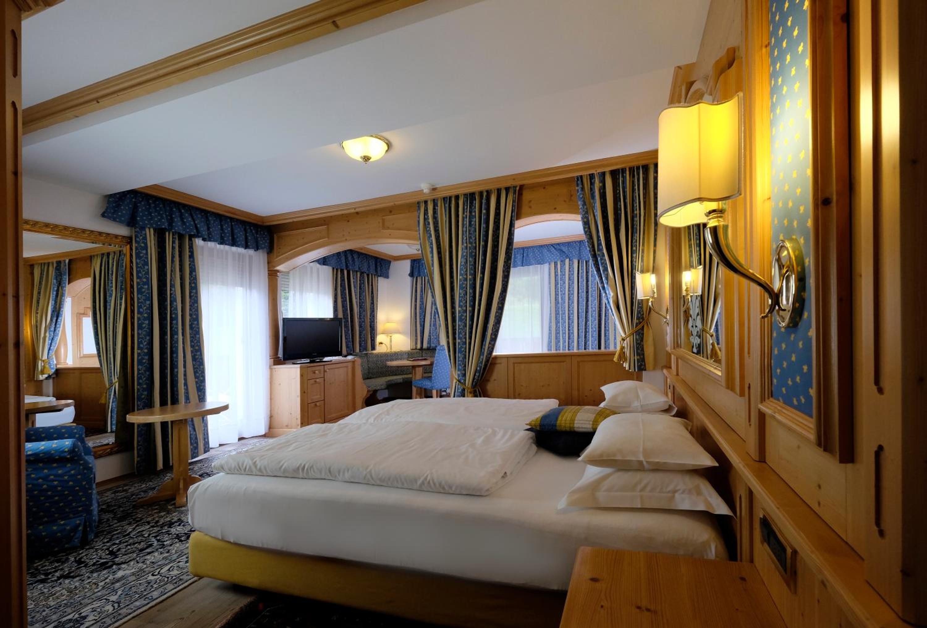 Suite (2 Adults)