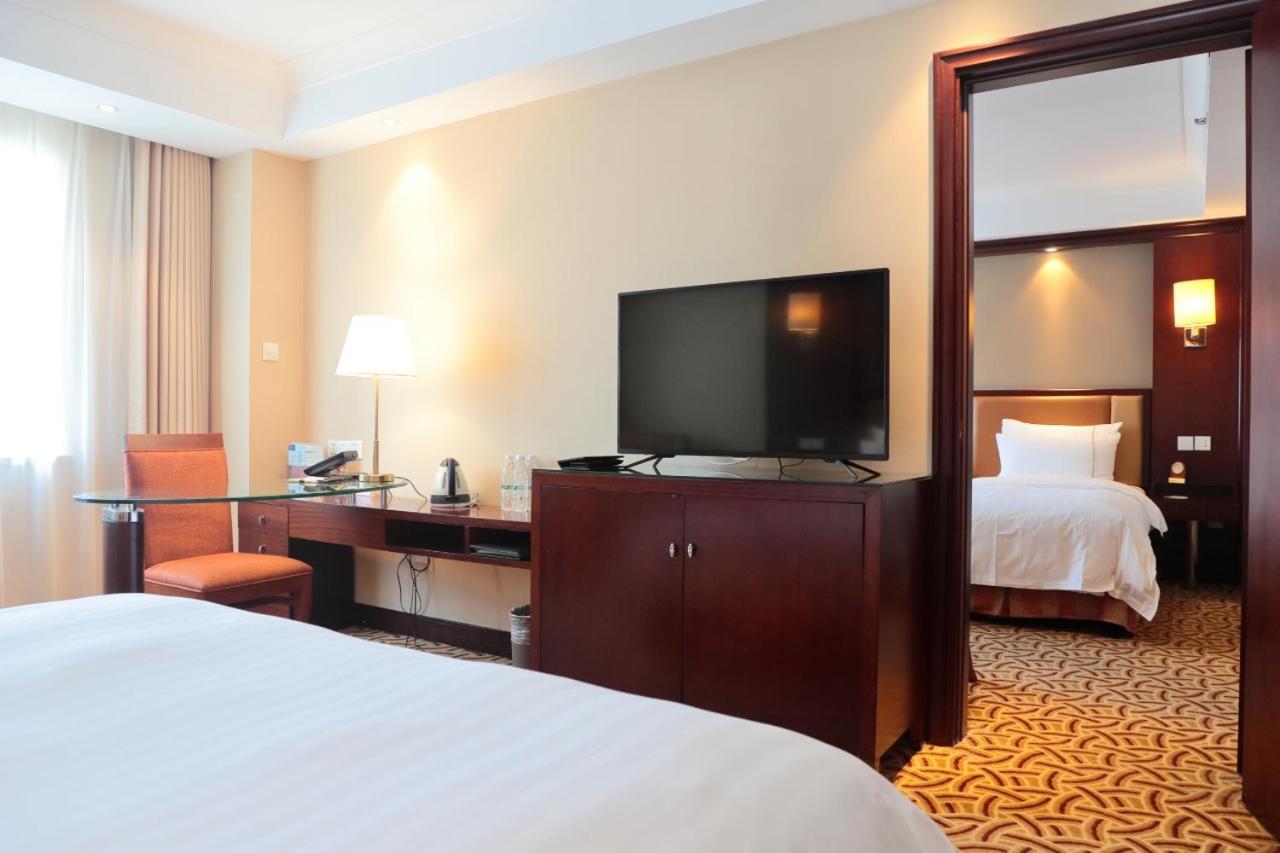 Family Suite photo 2
