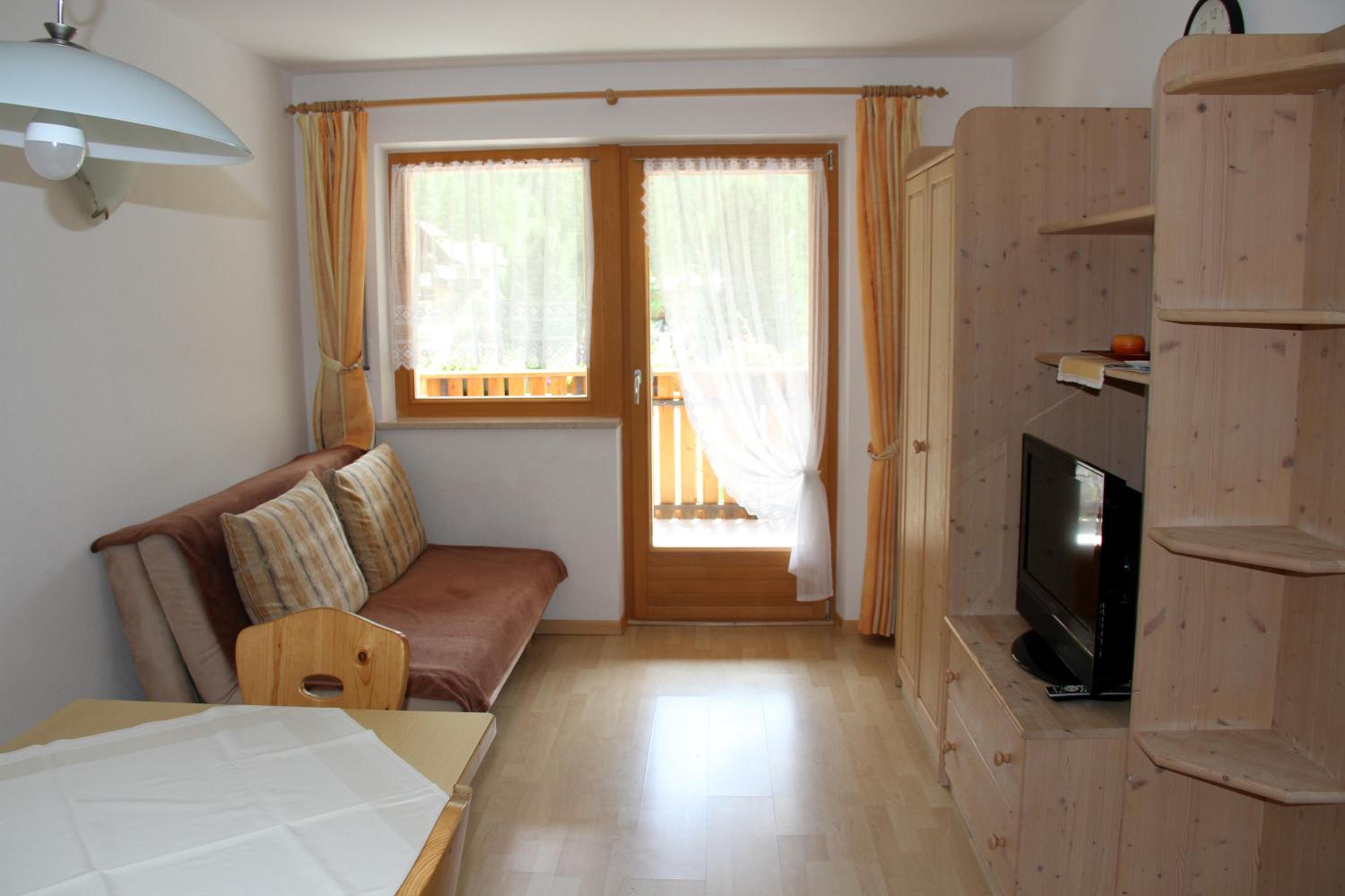 Apartment with Balcony photo 1