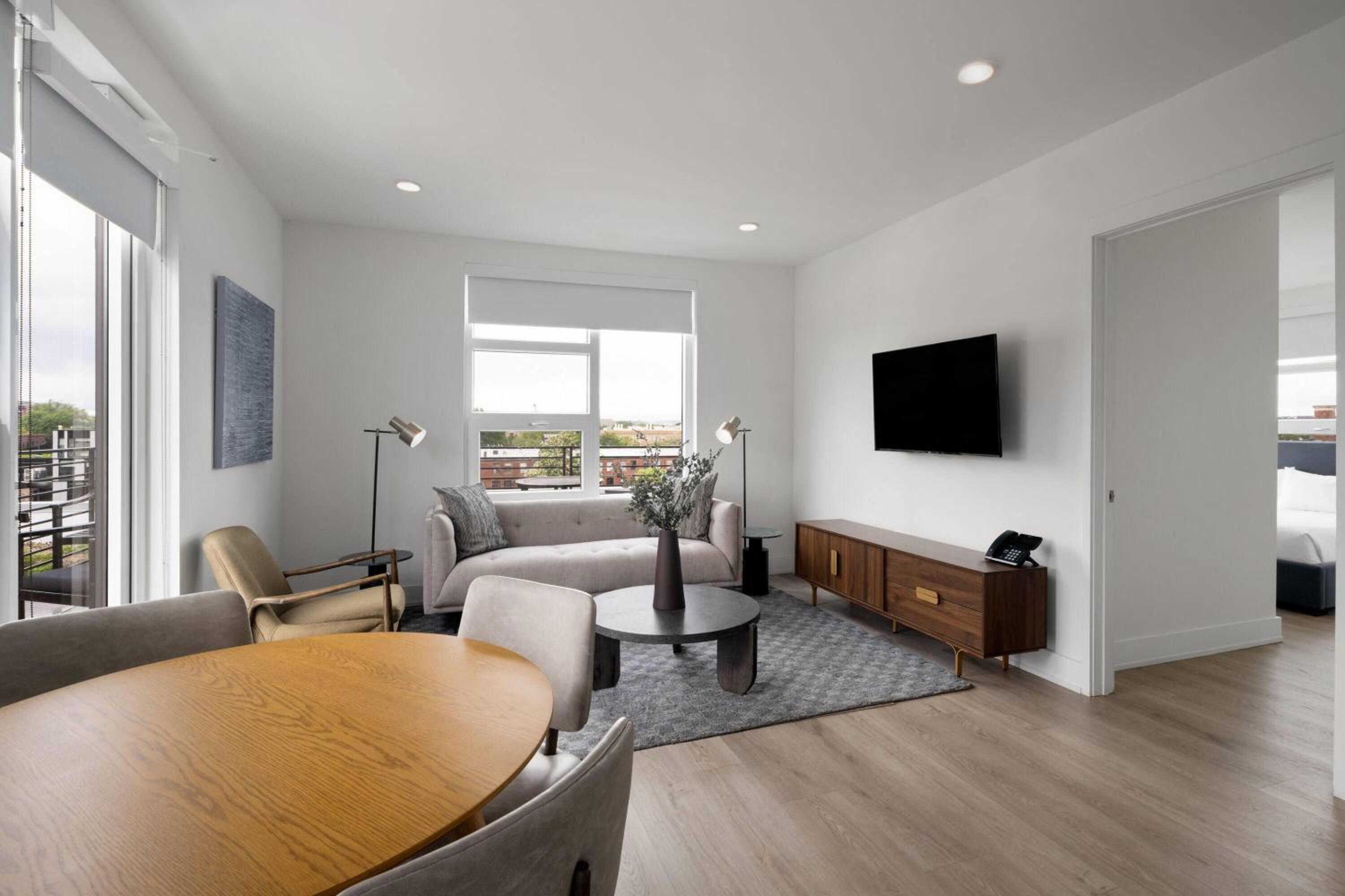 One-Bedroom Penthouse - Non-Smoking