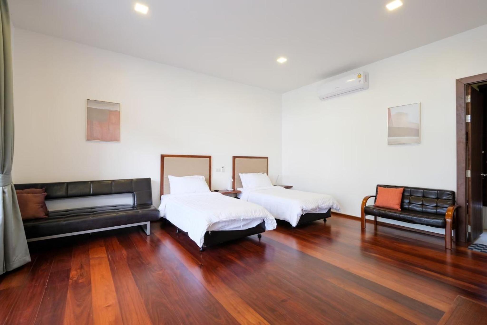 Deluxe Twin Room with River View
