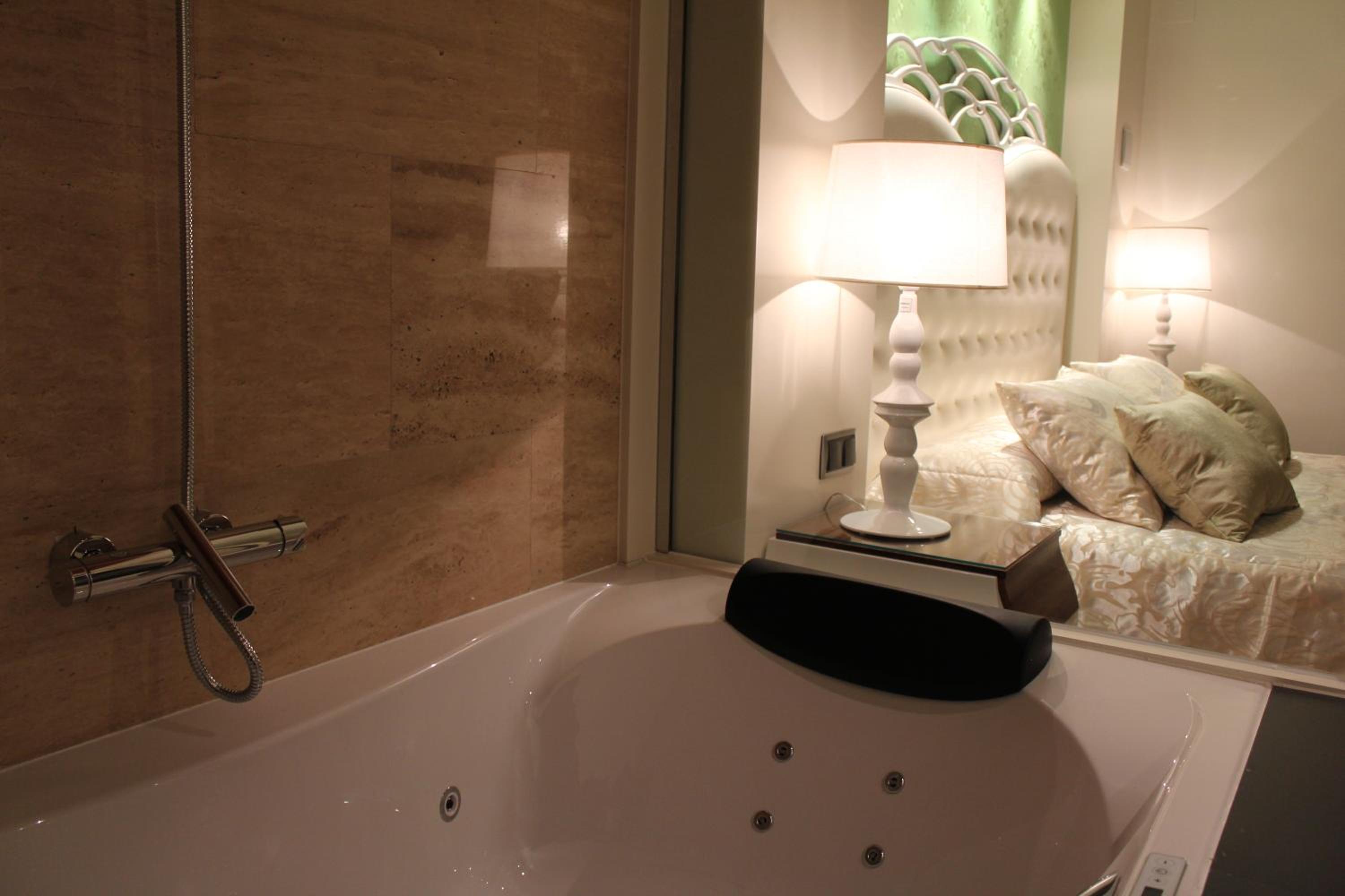 Superior Double Room - Photo 11