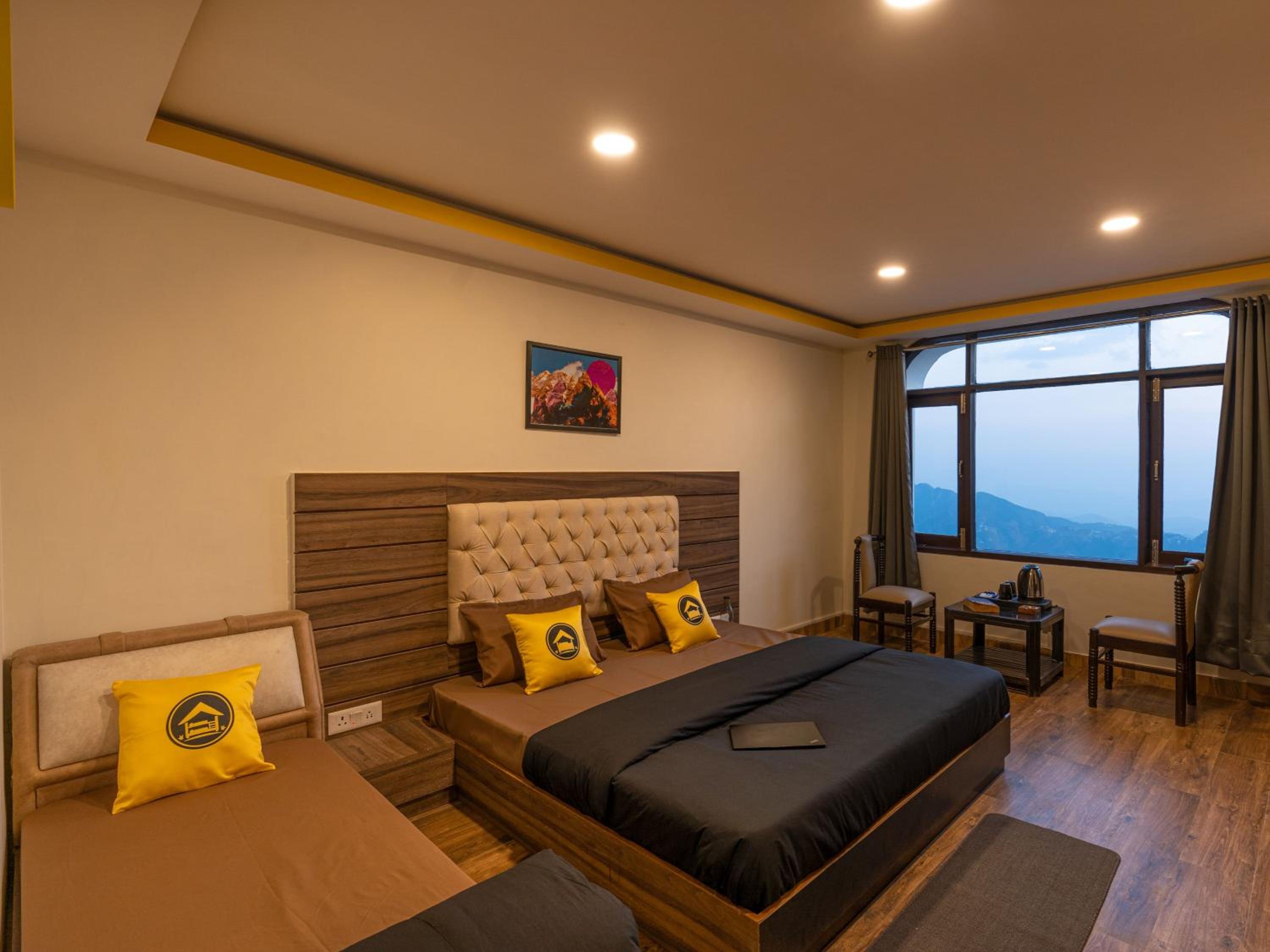 Deluxe Triple Room with Valley View photo 3