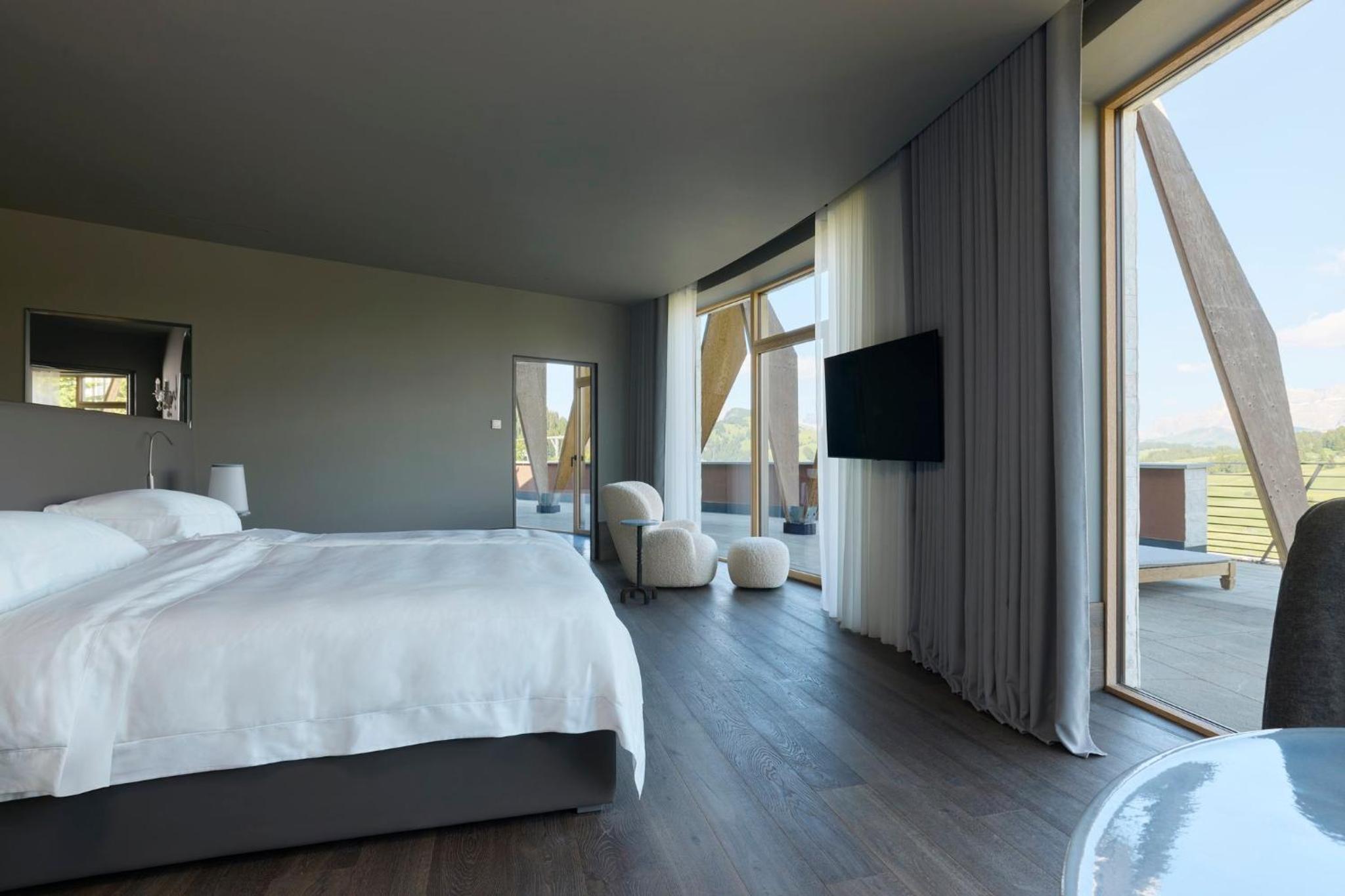 Suite with Terrace photo 2