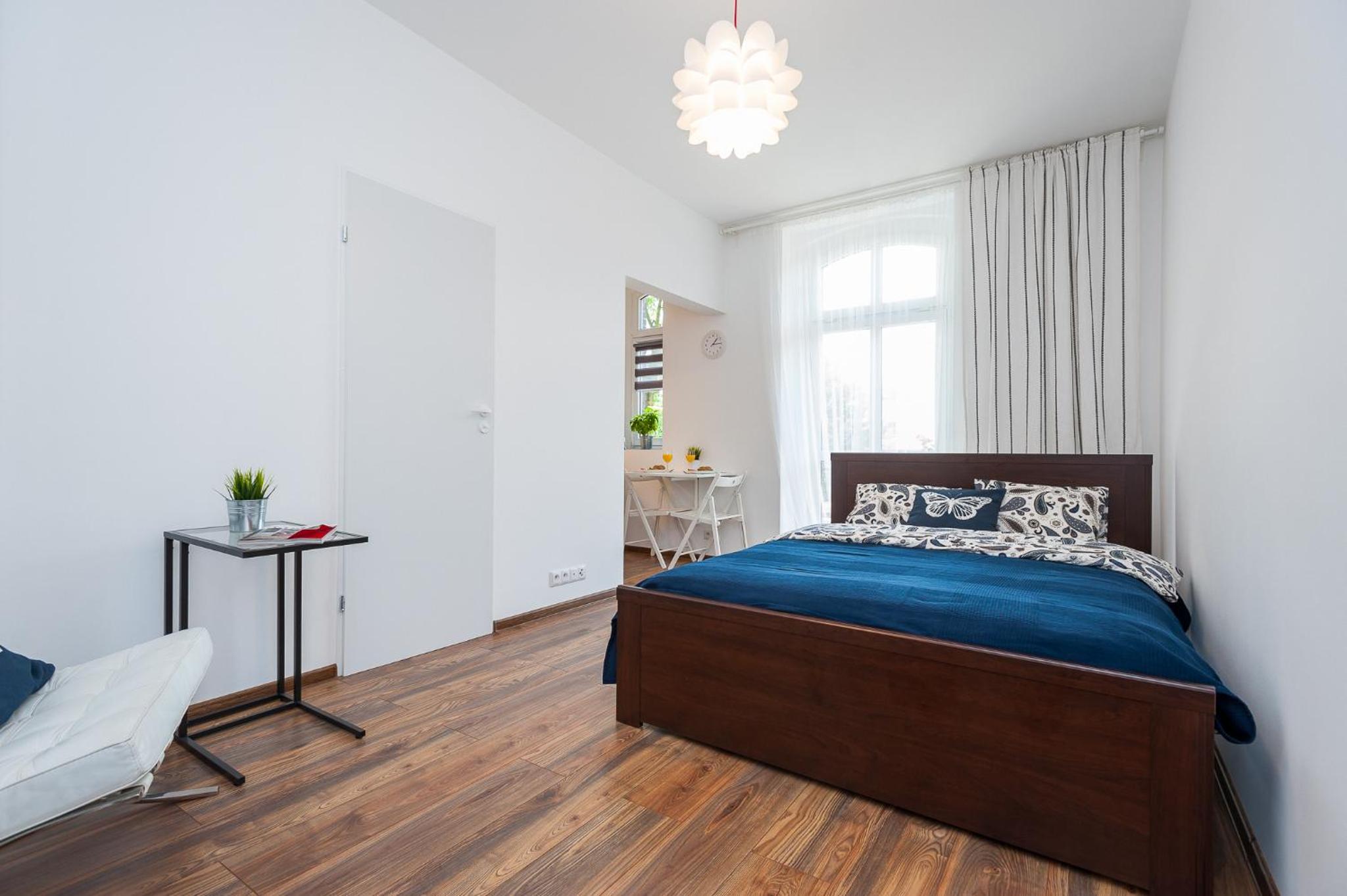 Studio Apartment - Photo 2
