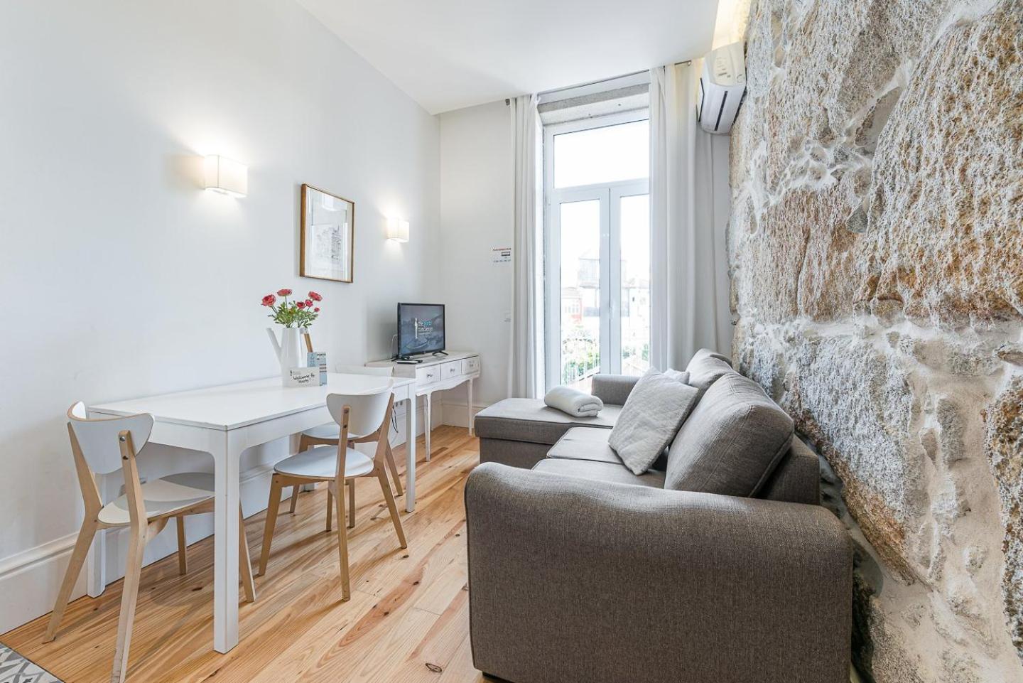 Apartment with Balcony