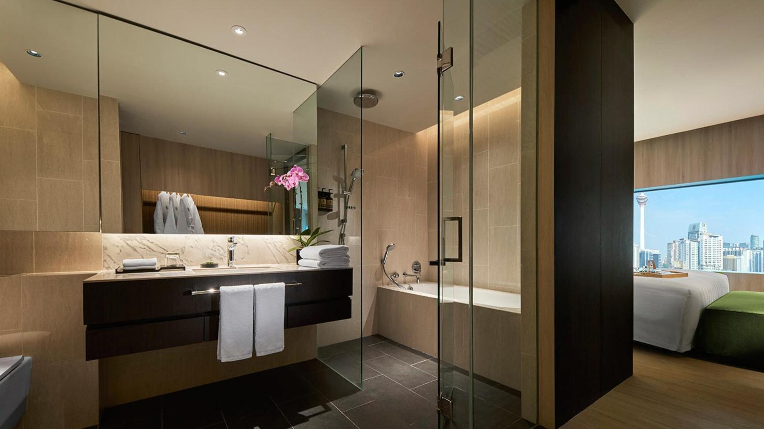 Signature Suite King