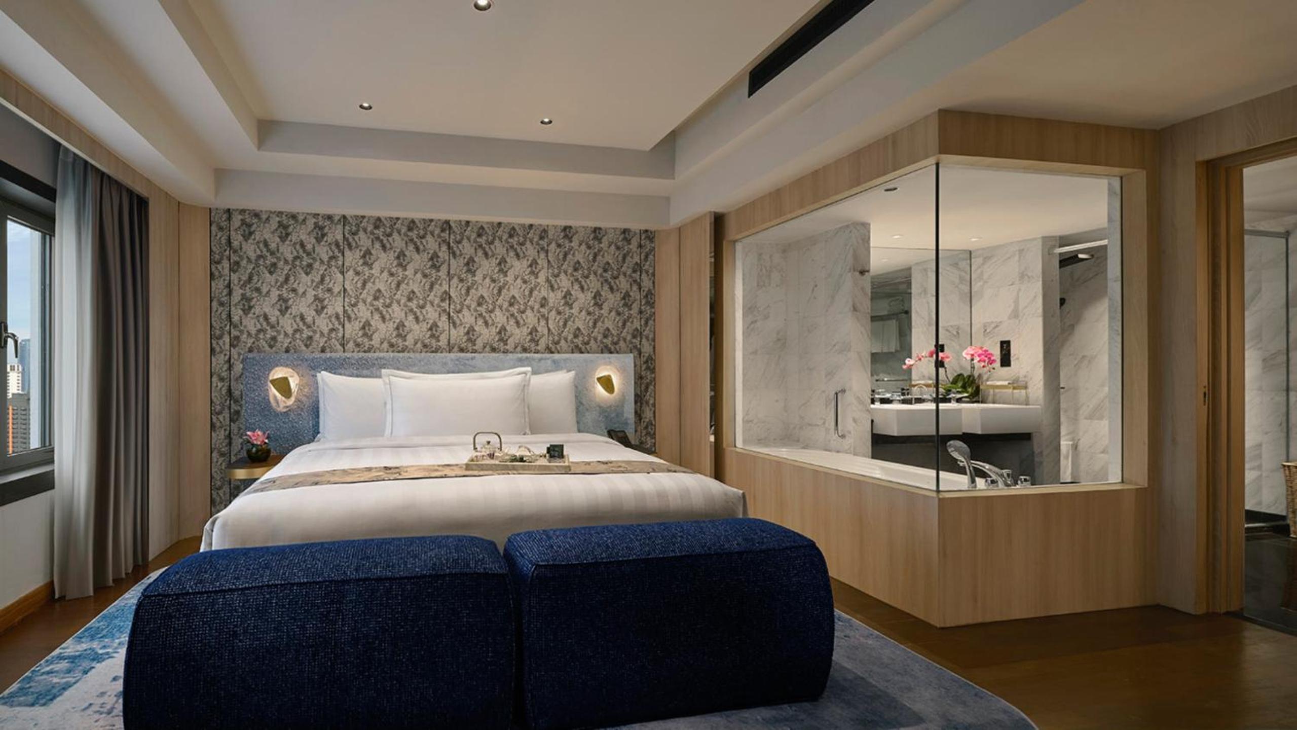 PARKROYAL COLLECTION Suite