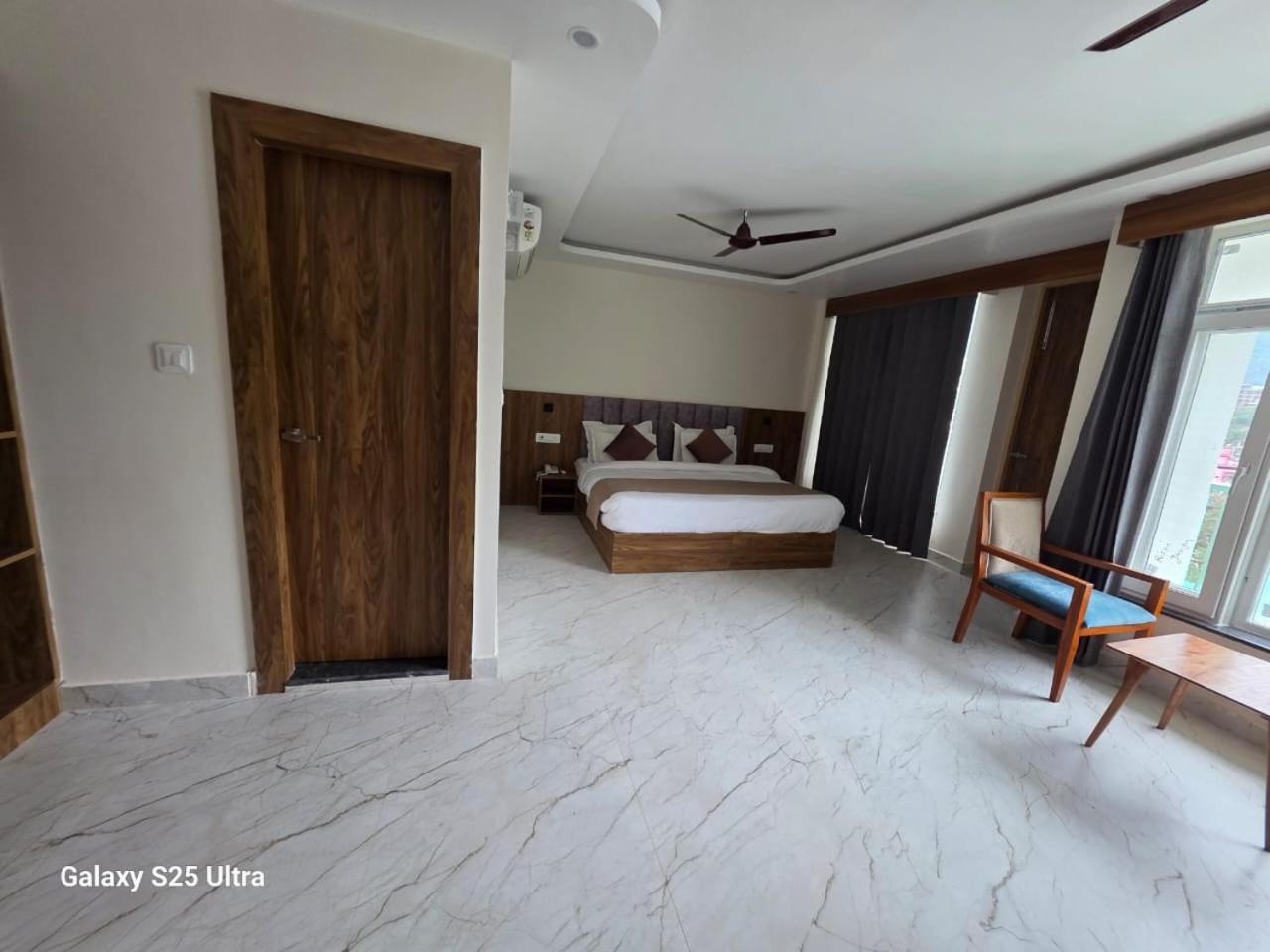 Superior Deluxe Double or Twin Room photo 1