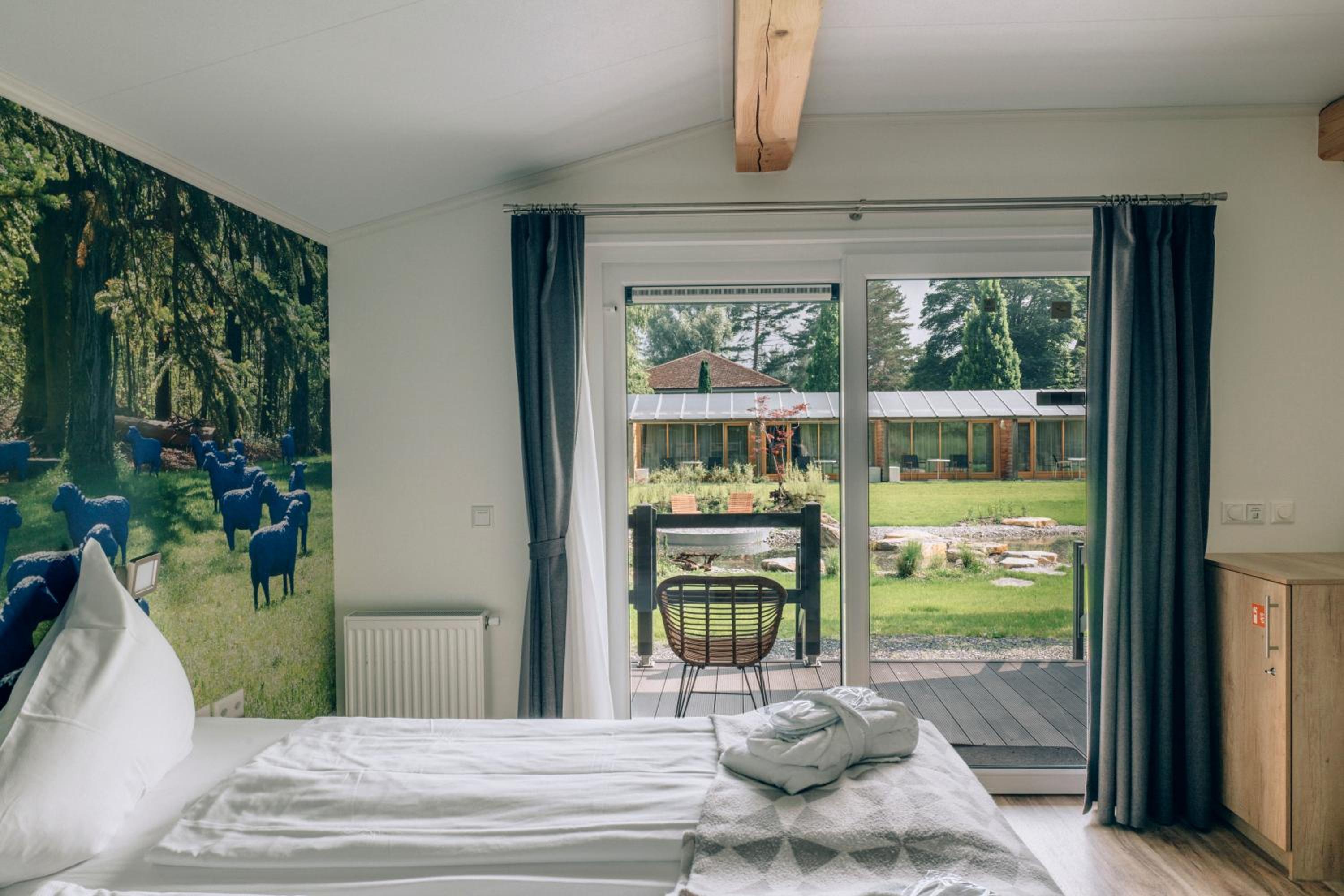 "Blue Sheep" - Glamping Lodge photo 3