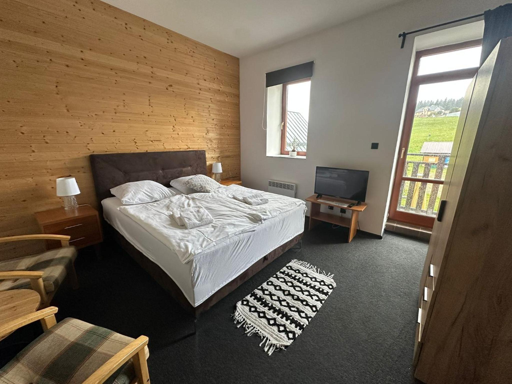 Deluxe Double Room photo 3