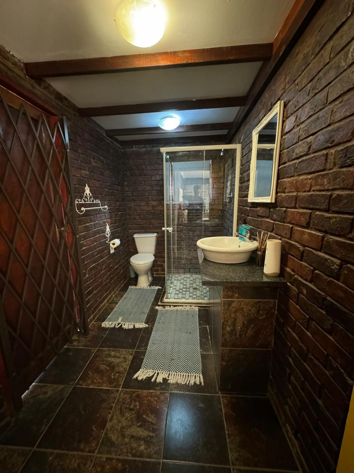 Small Double Room photo 2