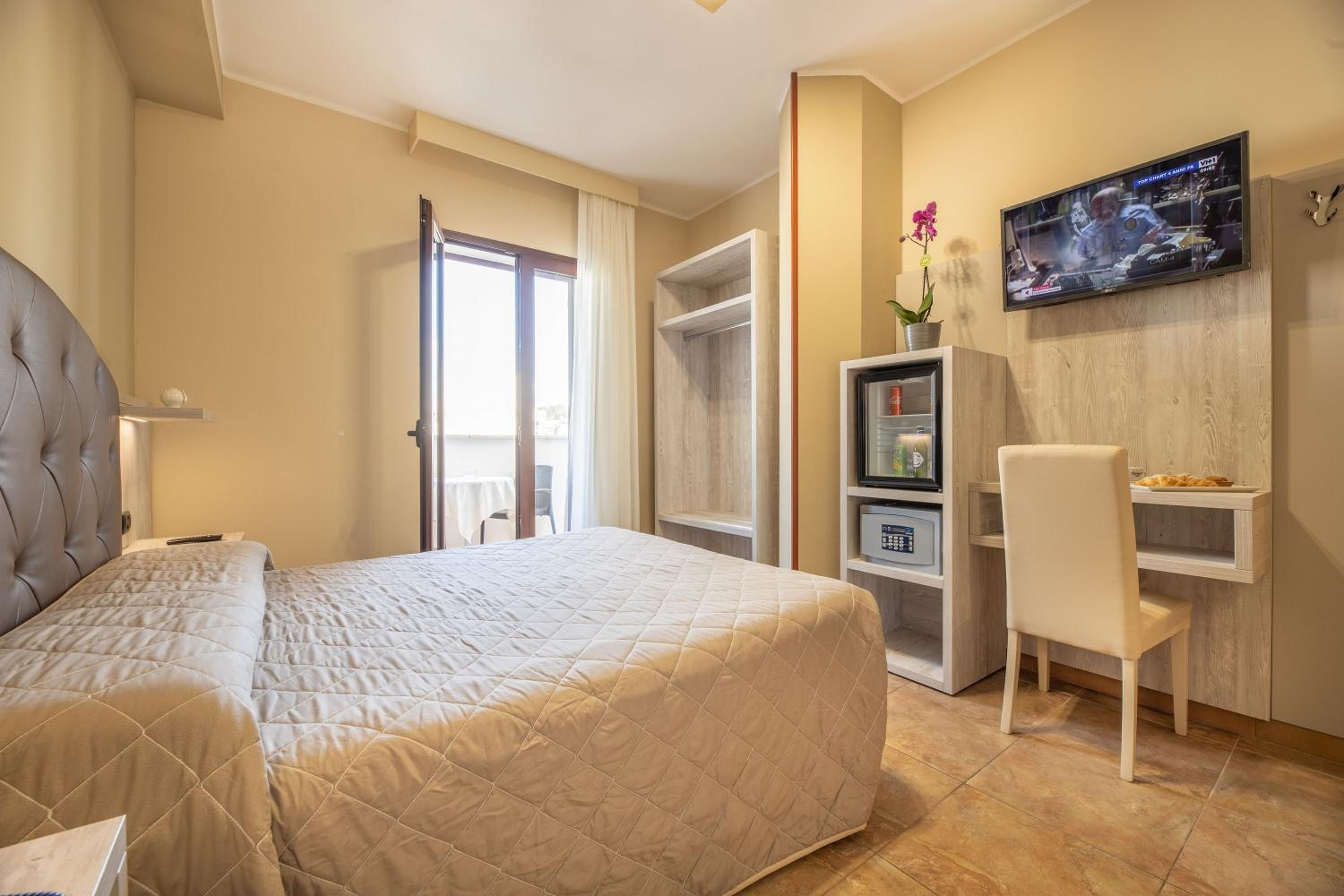 Double Room with Balcony
