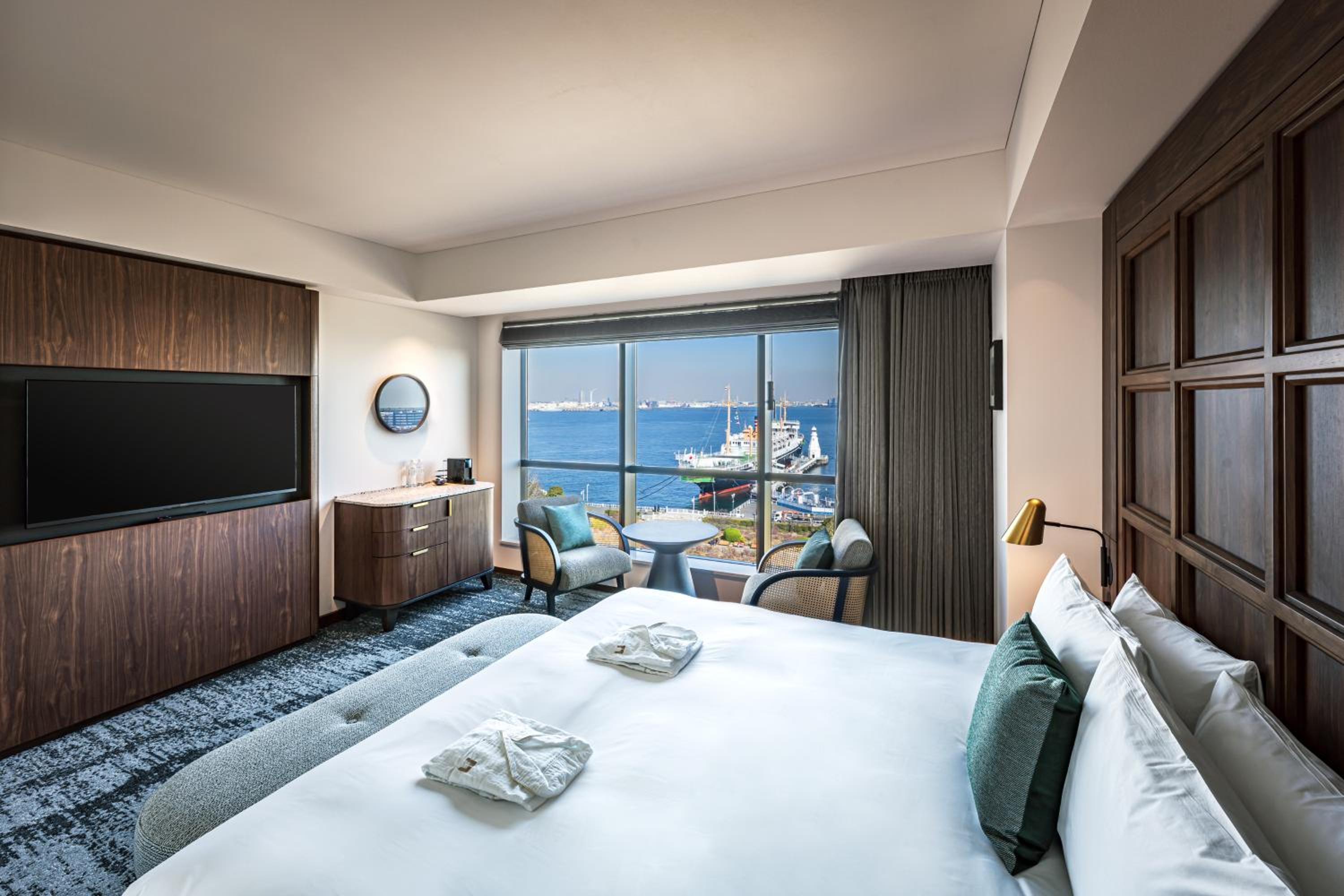 Deluxe King Room - High Floor - Non-Smoking