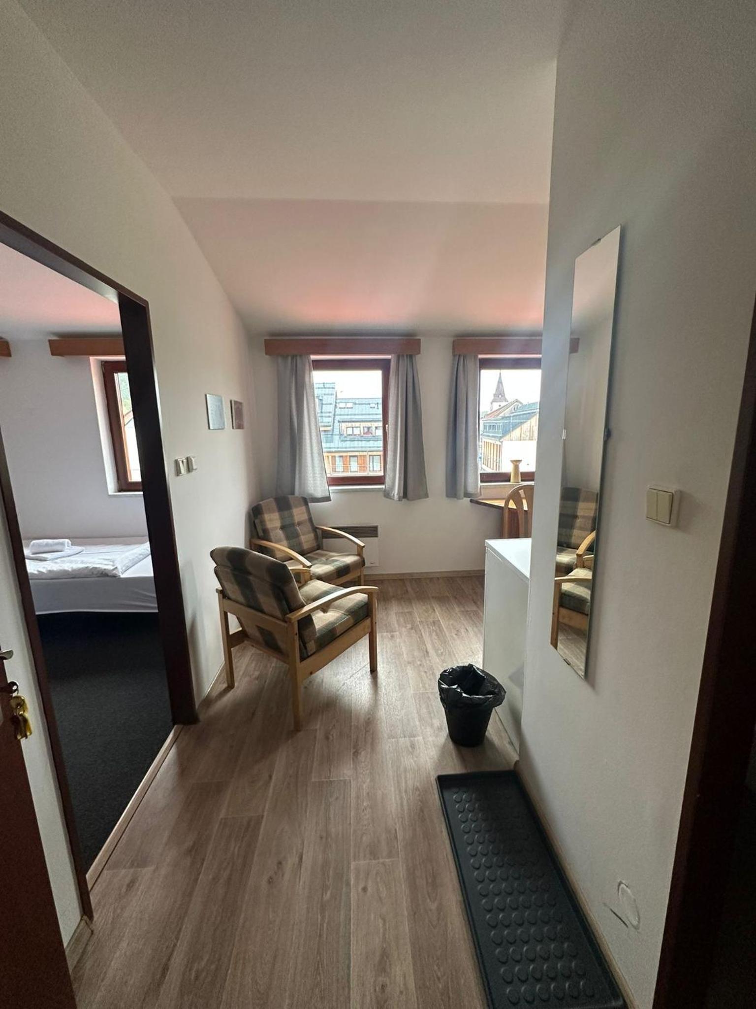 Economy Triple Room photo 1