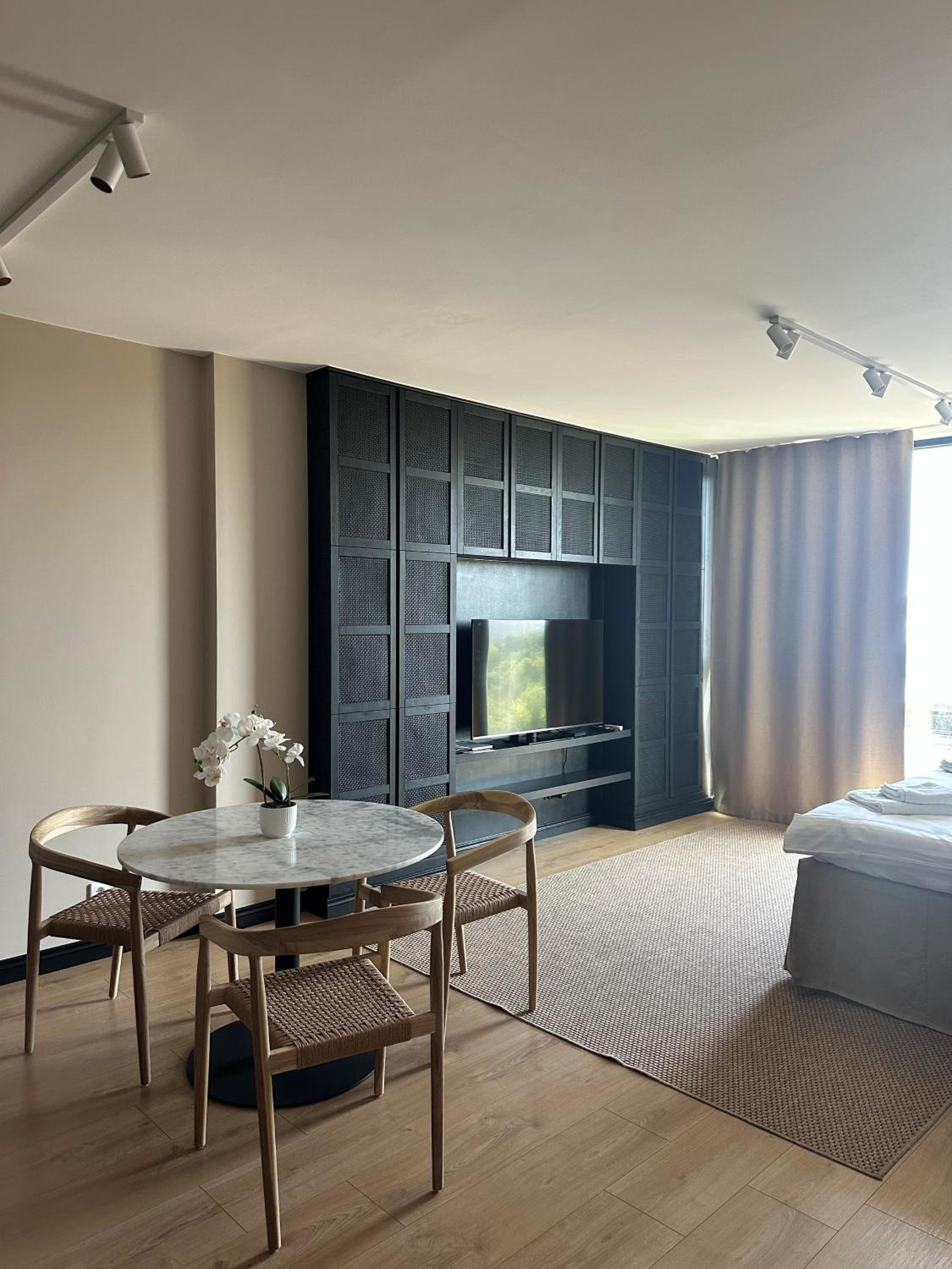 Superior Apartment
