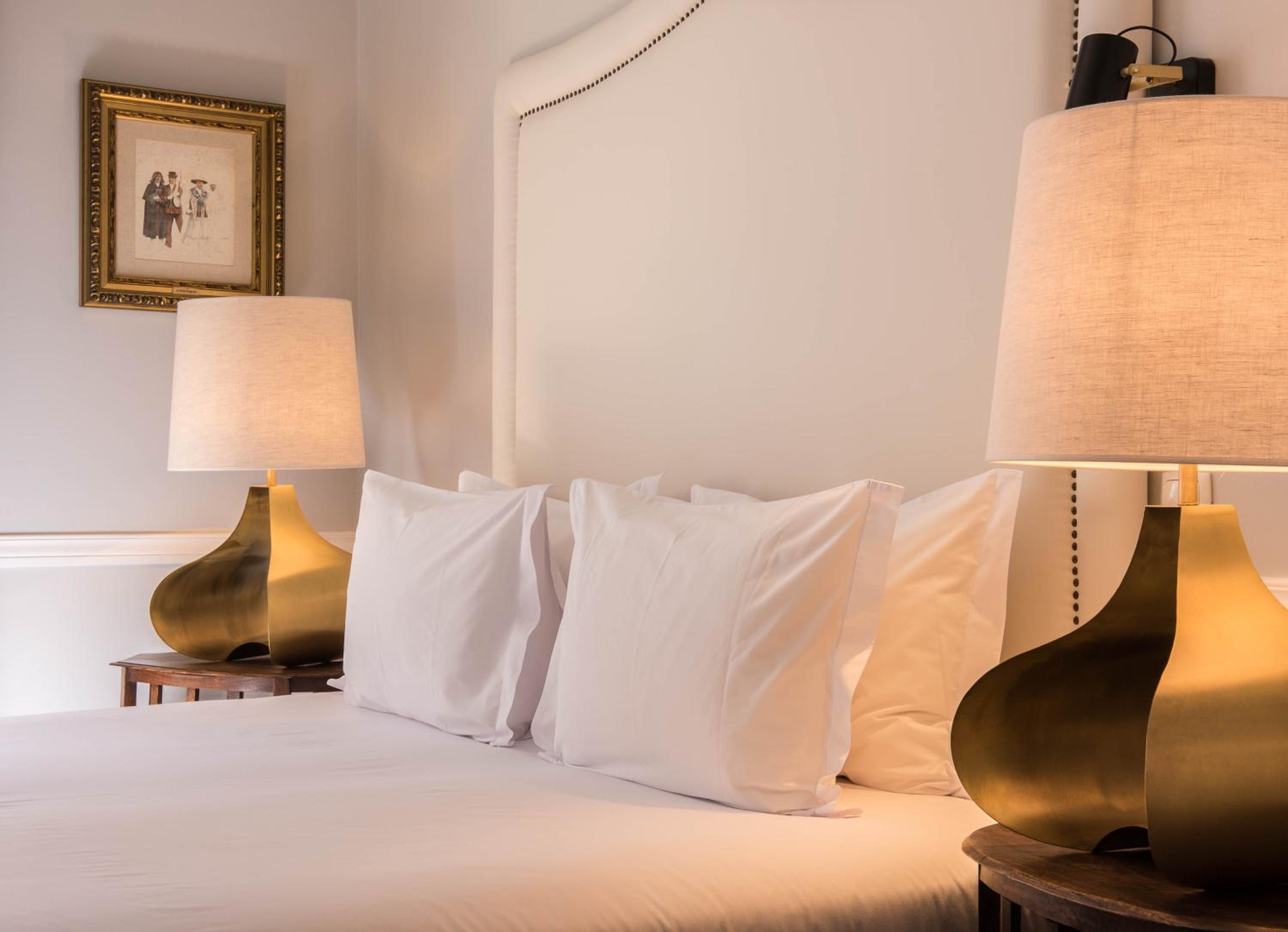 Deluxe Double or Twin Room photo 3
