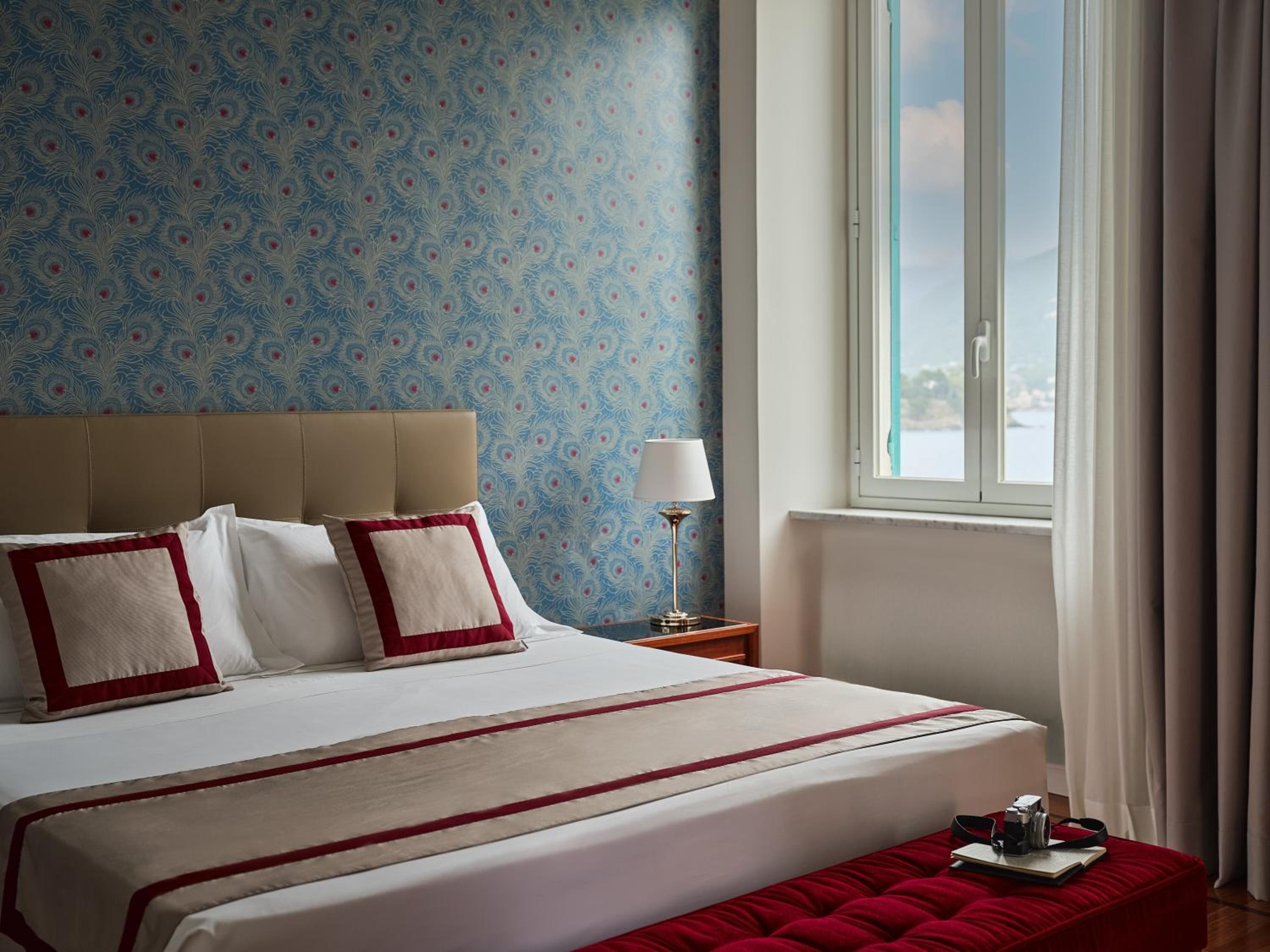 Junior Suite with Balcony