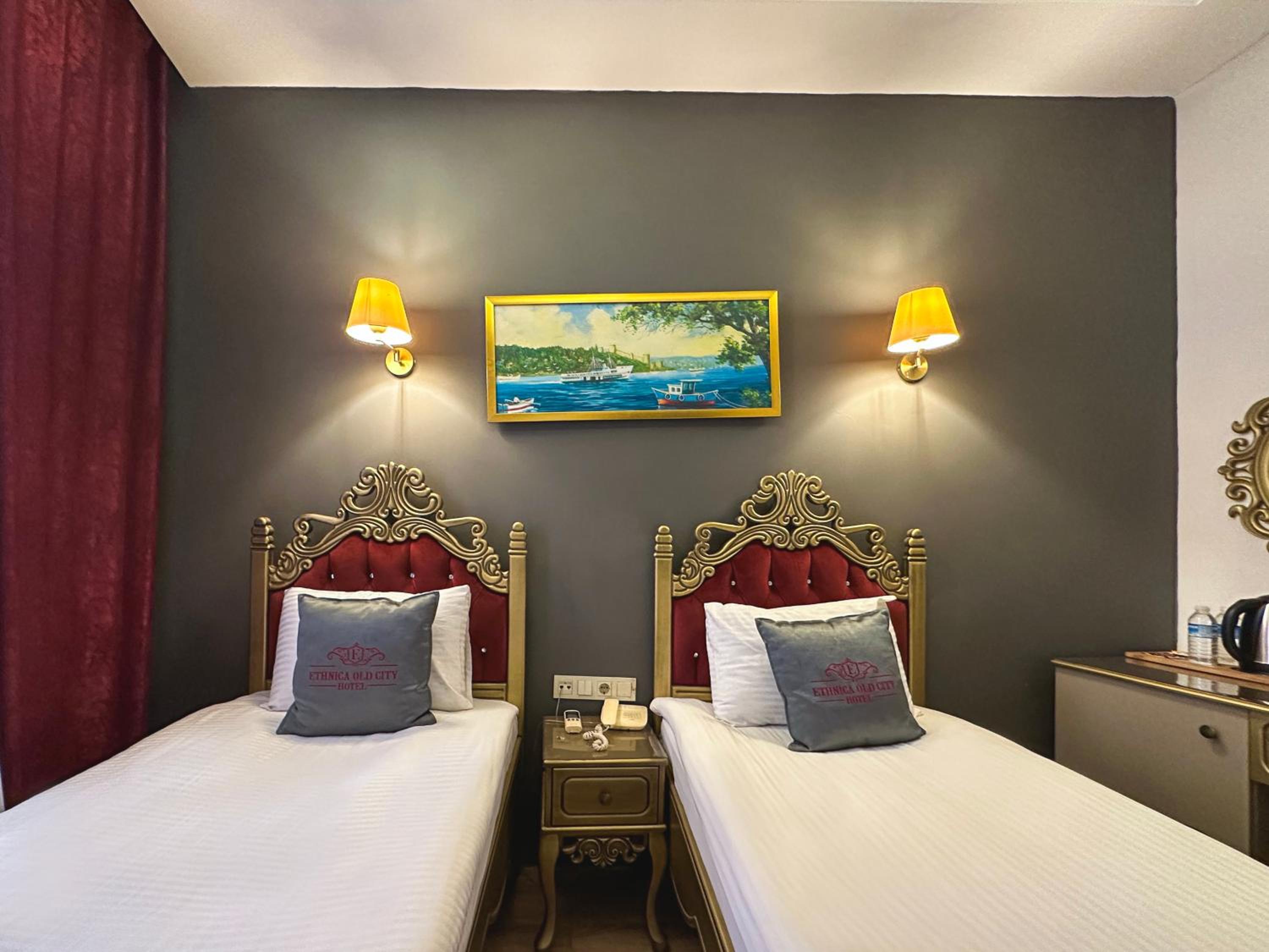 Standard Twin Room photo 3