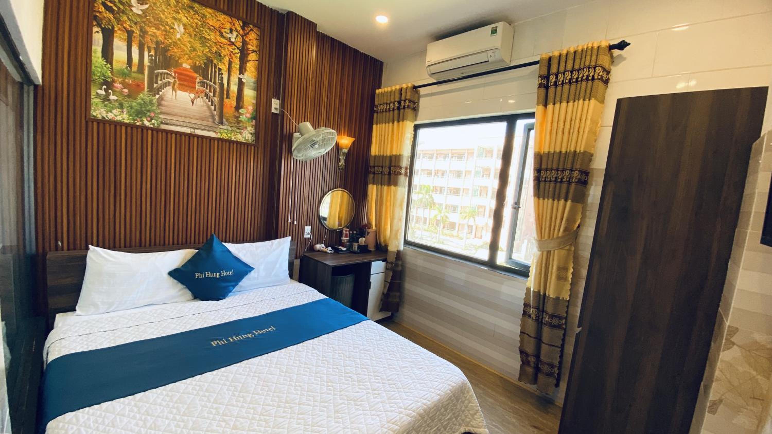 Double Room with Mountain View