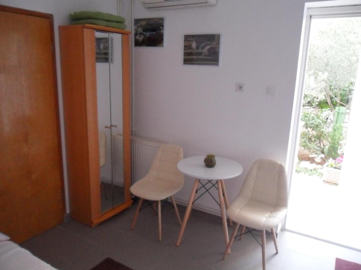 Studio with Terrace photo 3