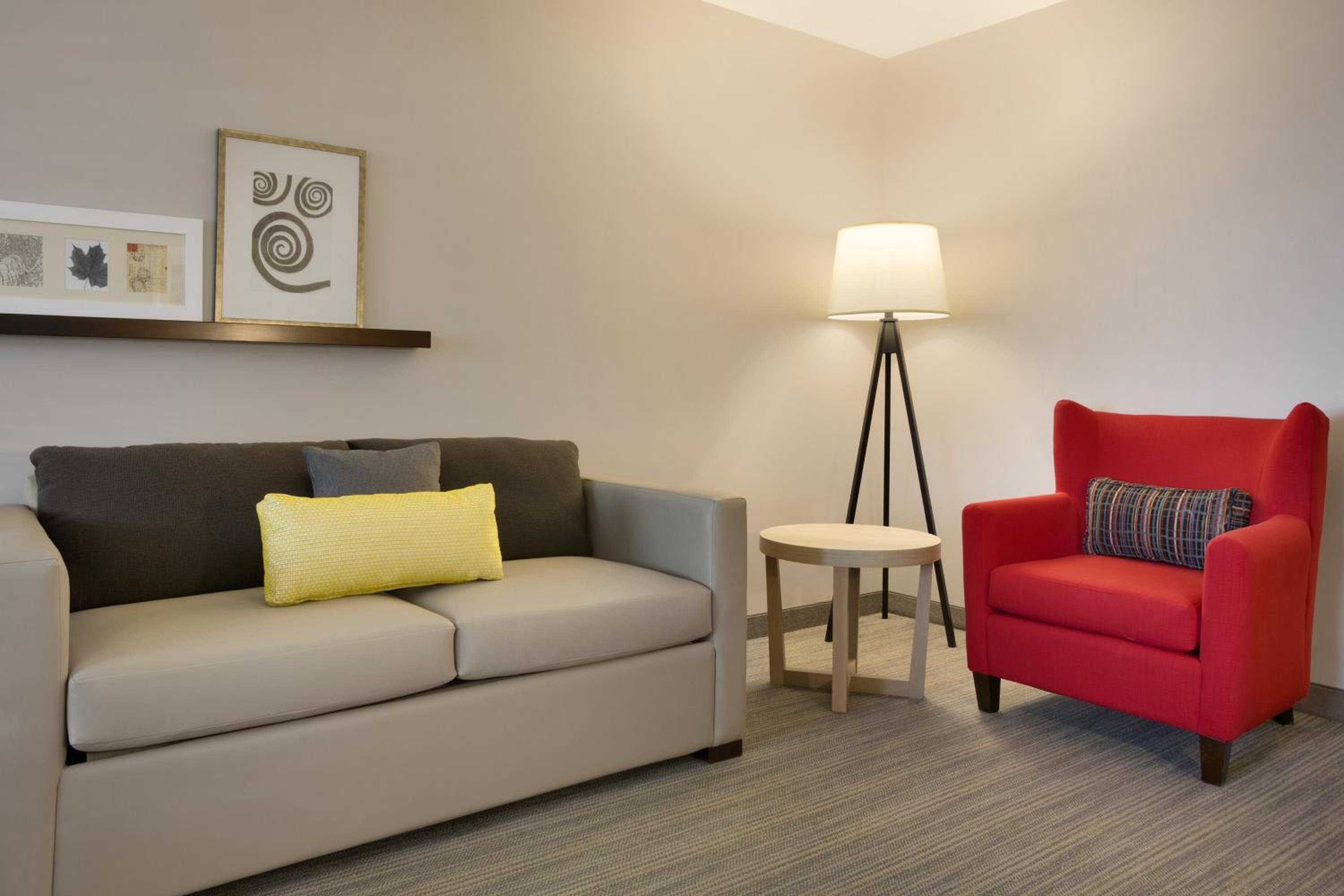 One-Bedroom Suite photo 3