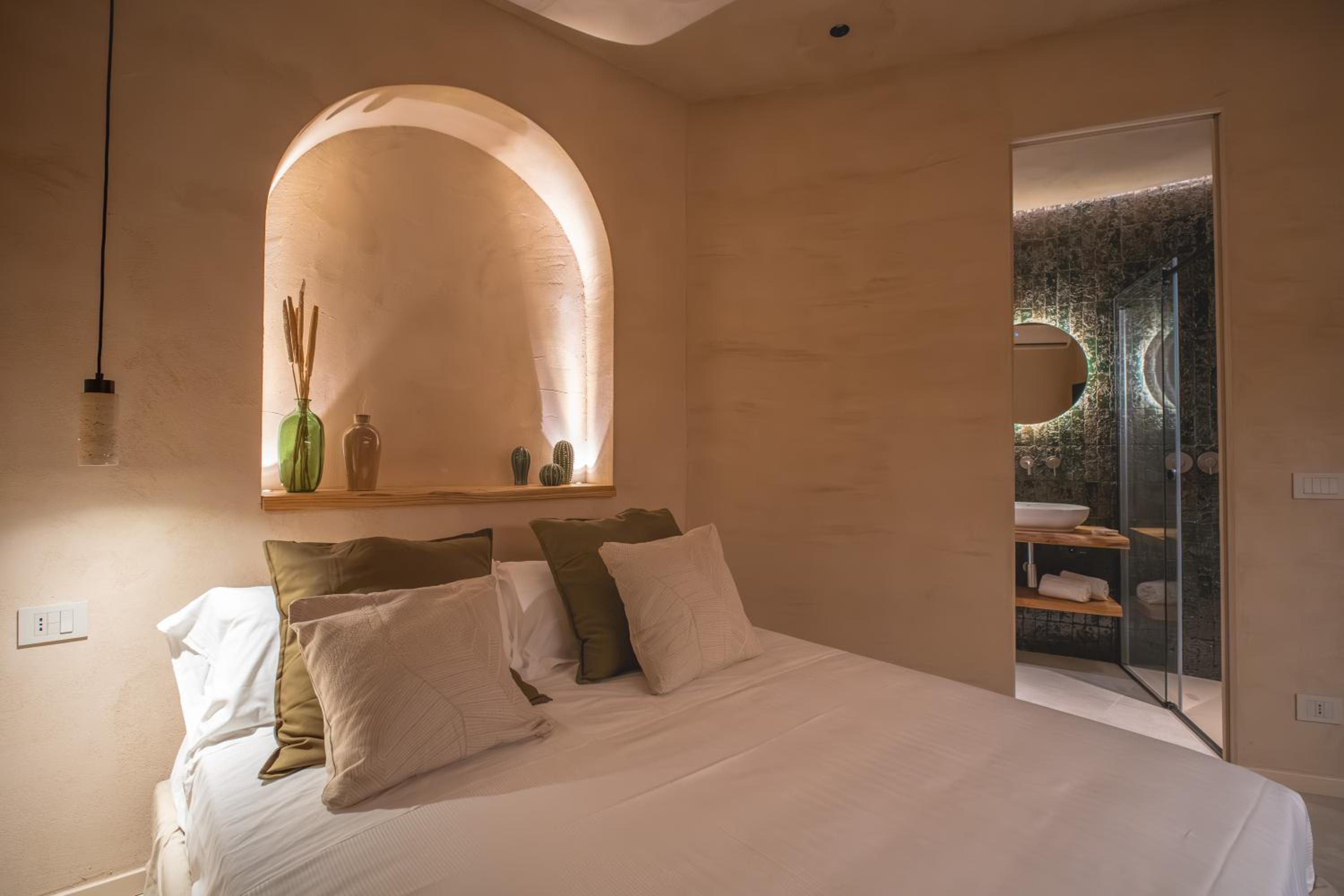 One-Bedroom Premier Apartment