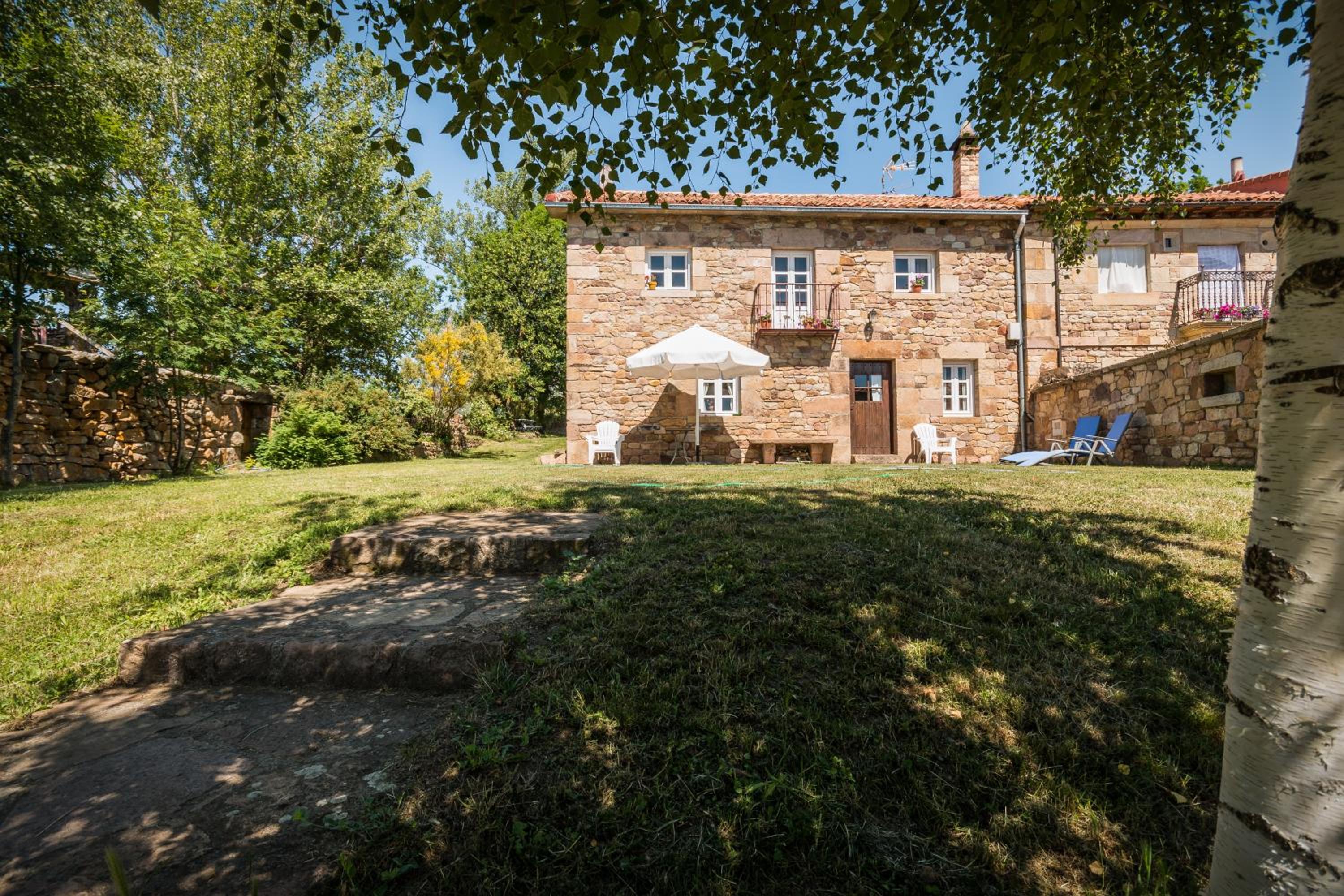 Four-Bedroom House photo 3