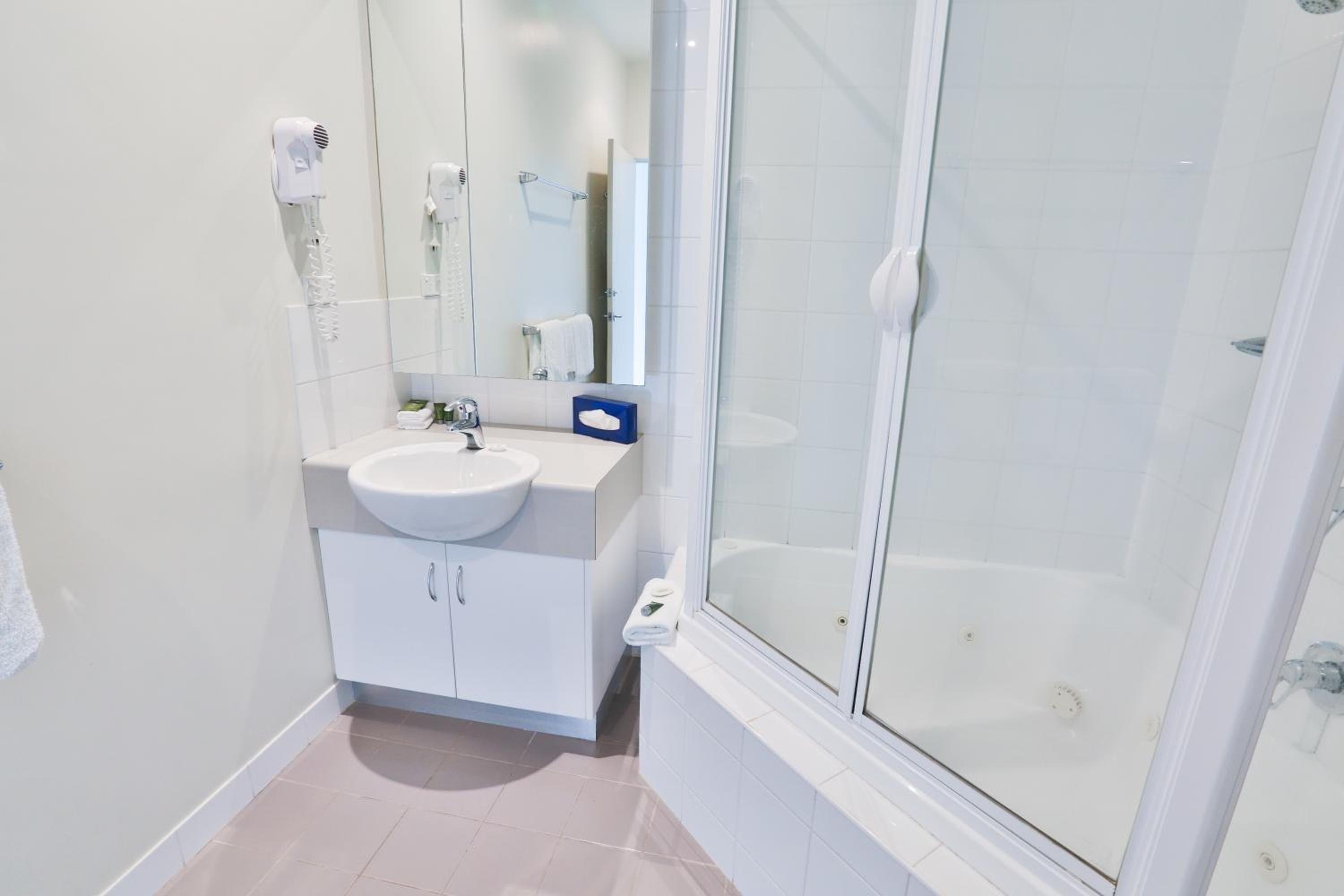 One-Bedroom Apartment with Spa Bath  - Ground Floor photo 2