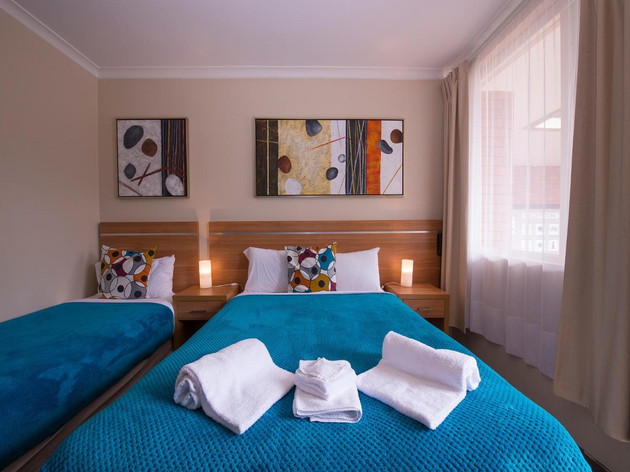 Standard Twin Room - Photo 10