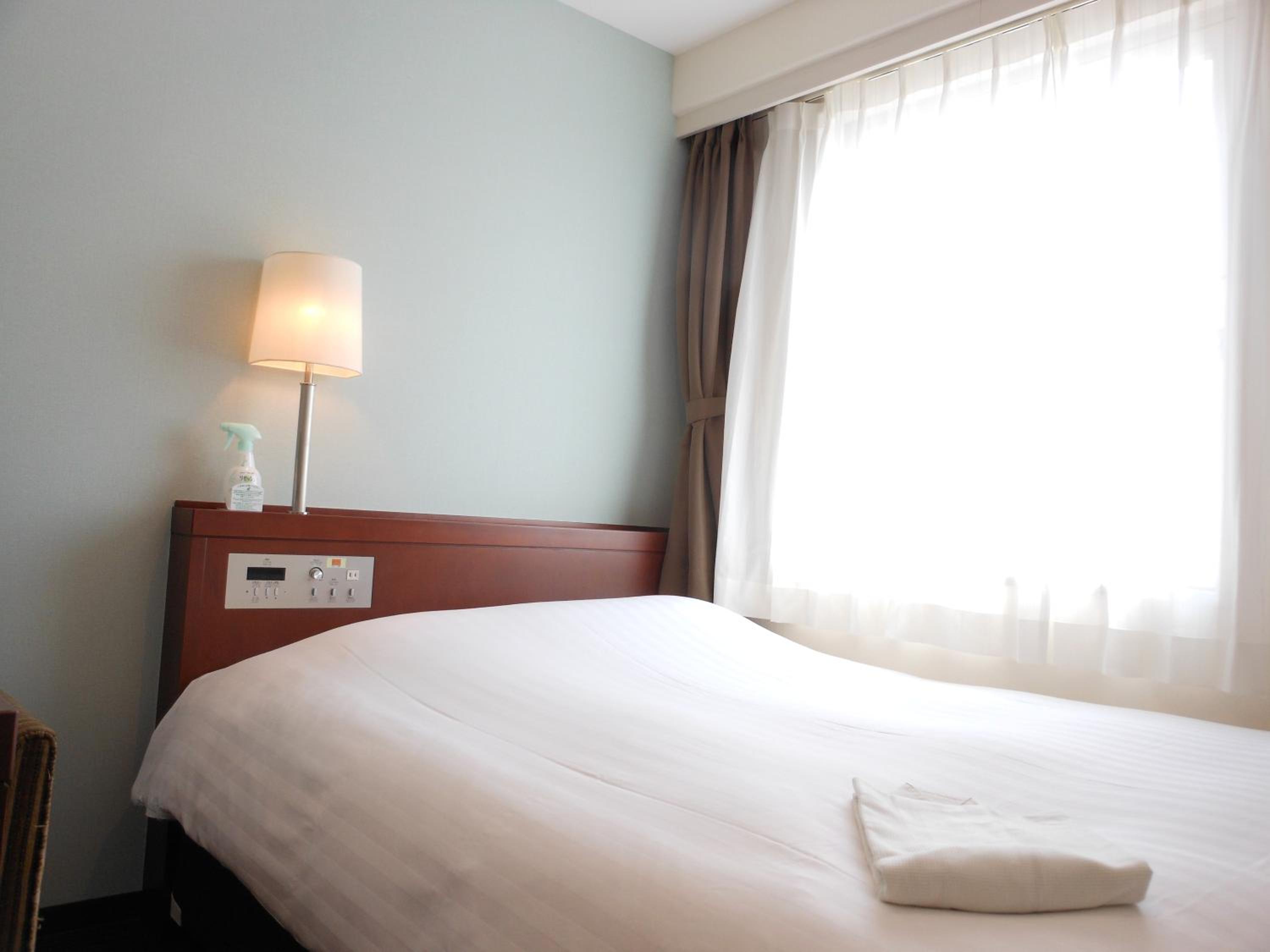 Single Room - Non-Smoking - Photo 1