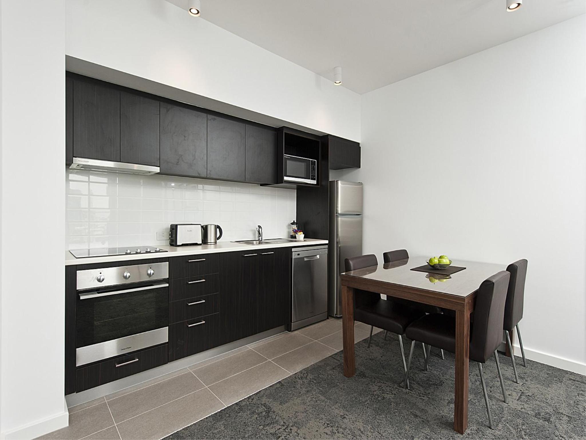 One-Bedroom Apartment photo 2
