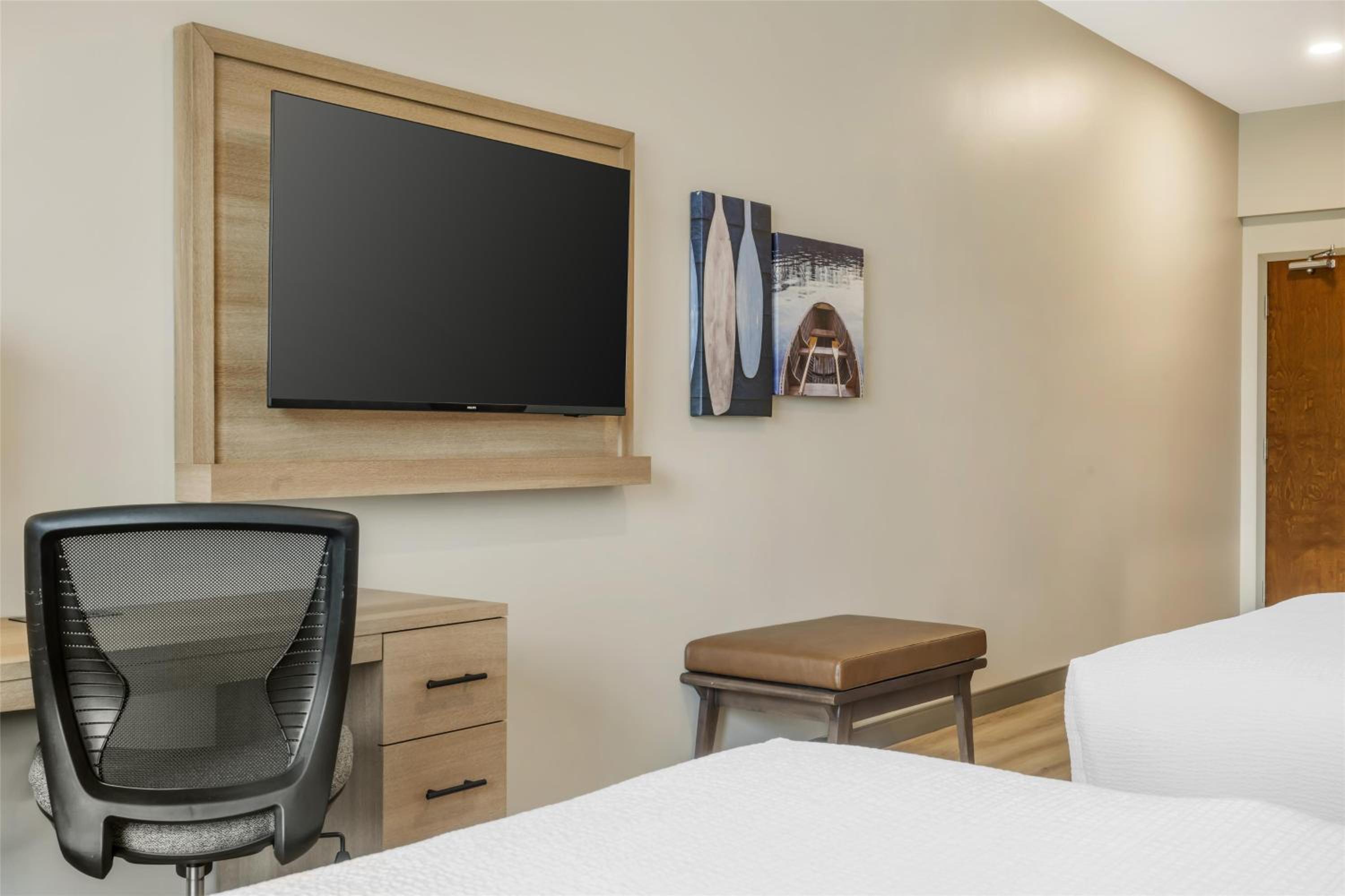 Queen Room - Mobility Accessible with Roll-In Shower