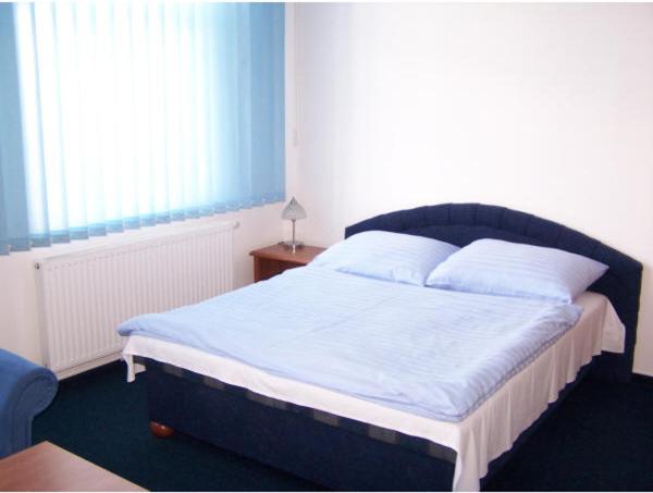 Double or Twin Room with Shower photo 1