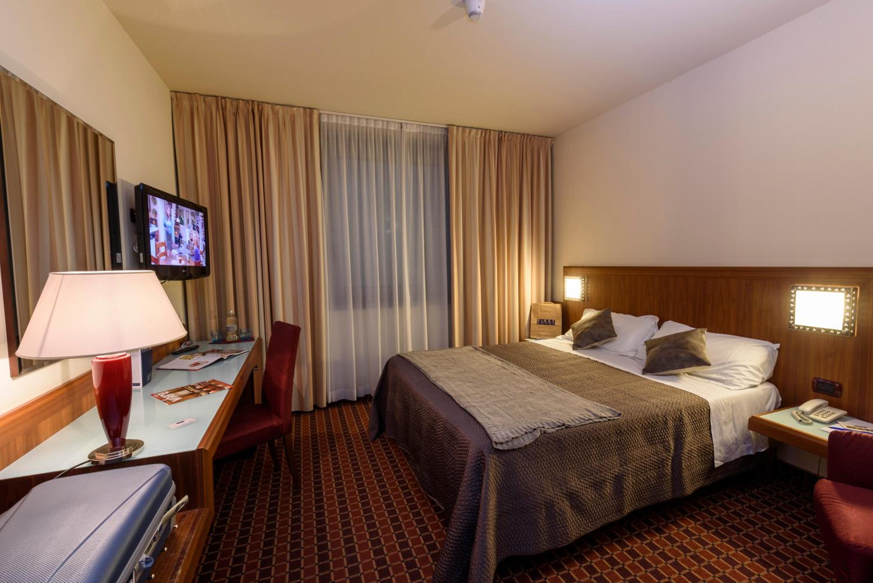 Deluxe Twin Room - Photo 27