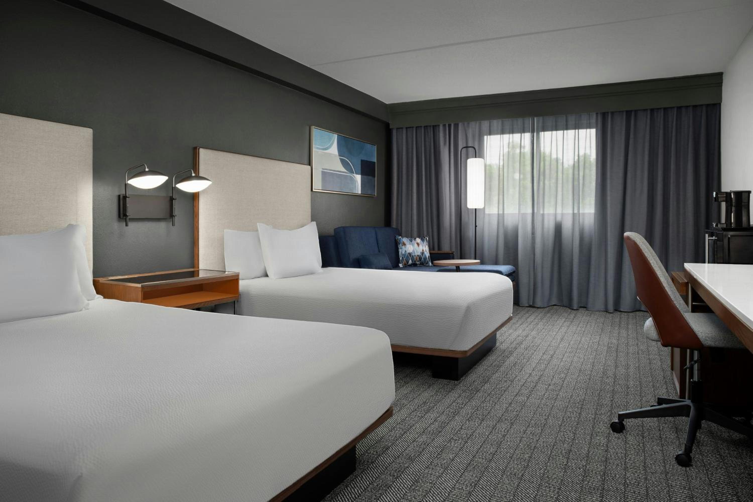 Queen Room with Two Queen Beds and Sofa Bed - Mobility Accessible with Tub photo 3
