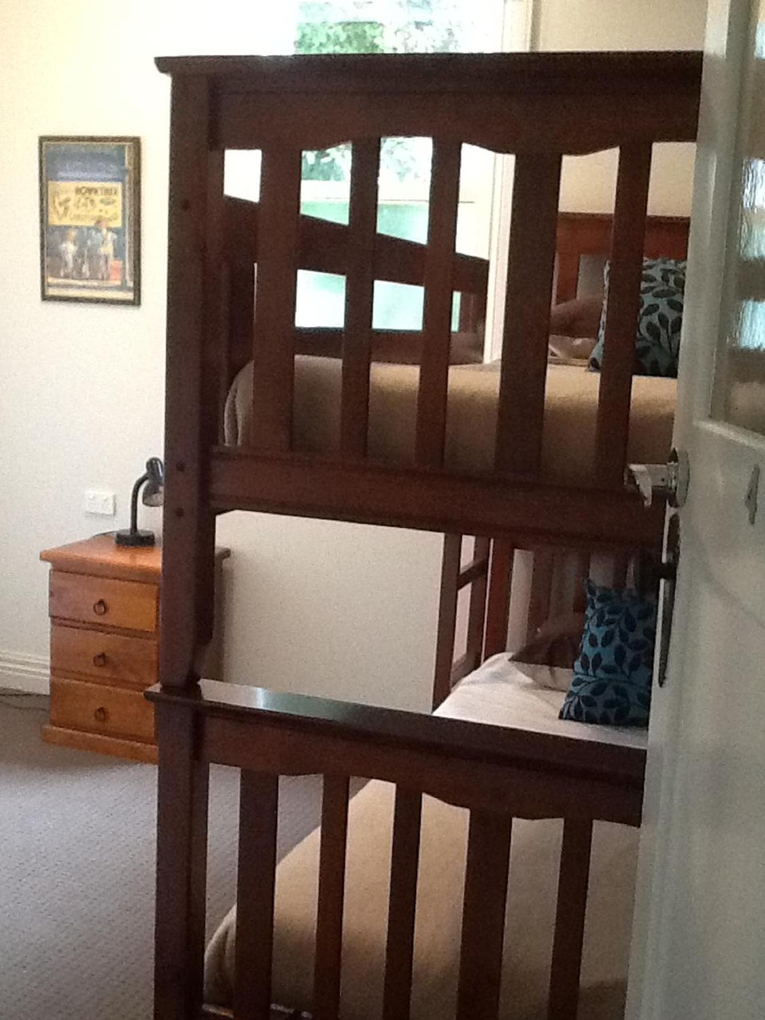 Budget Twin Room - Photo 1