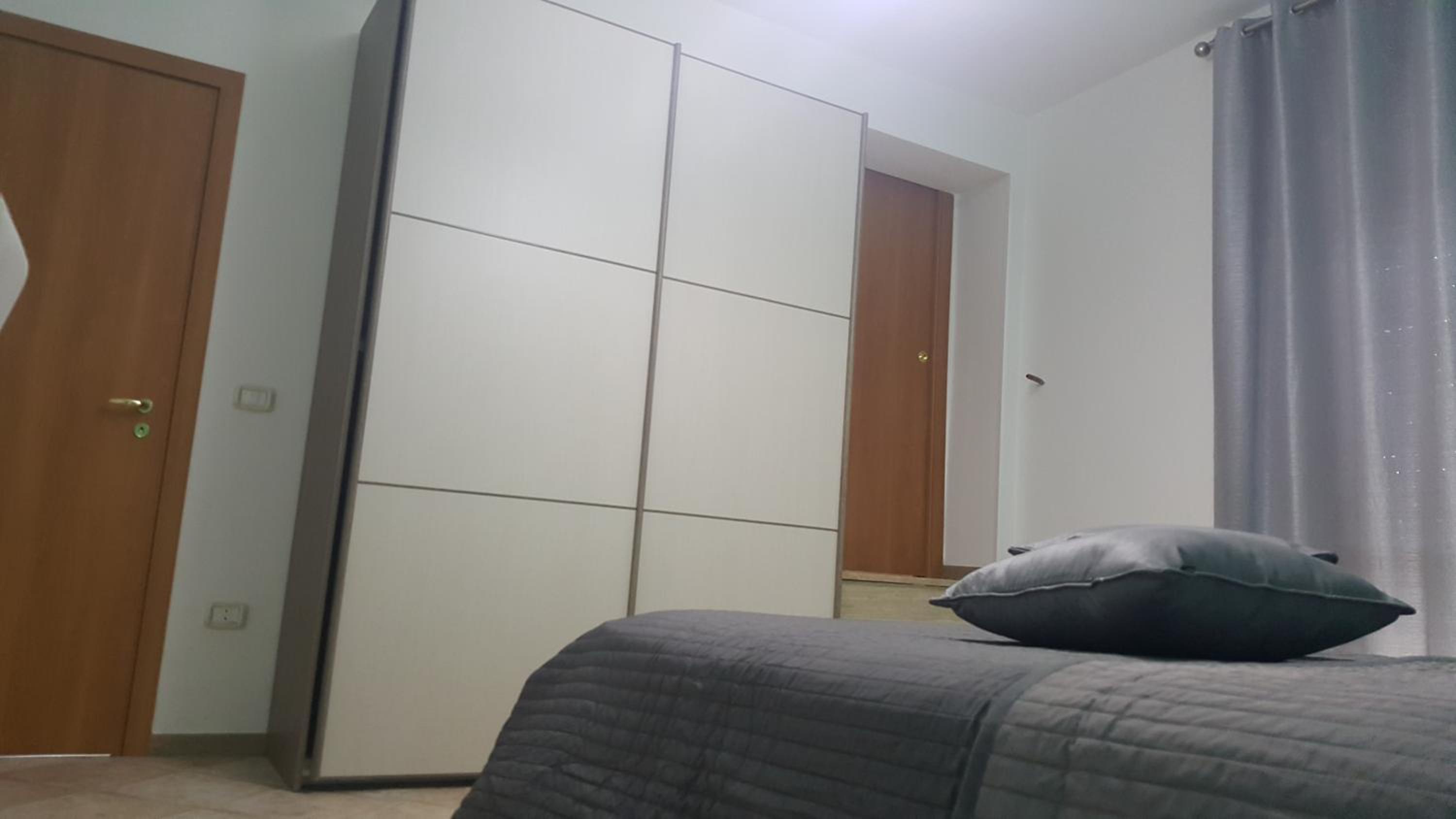 Double Room with Balcony - Photo 8