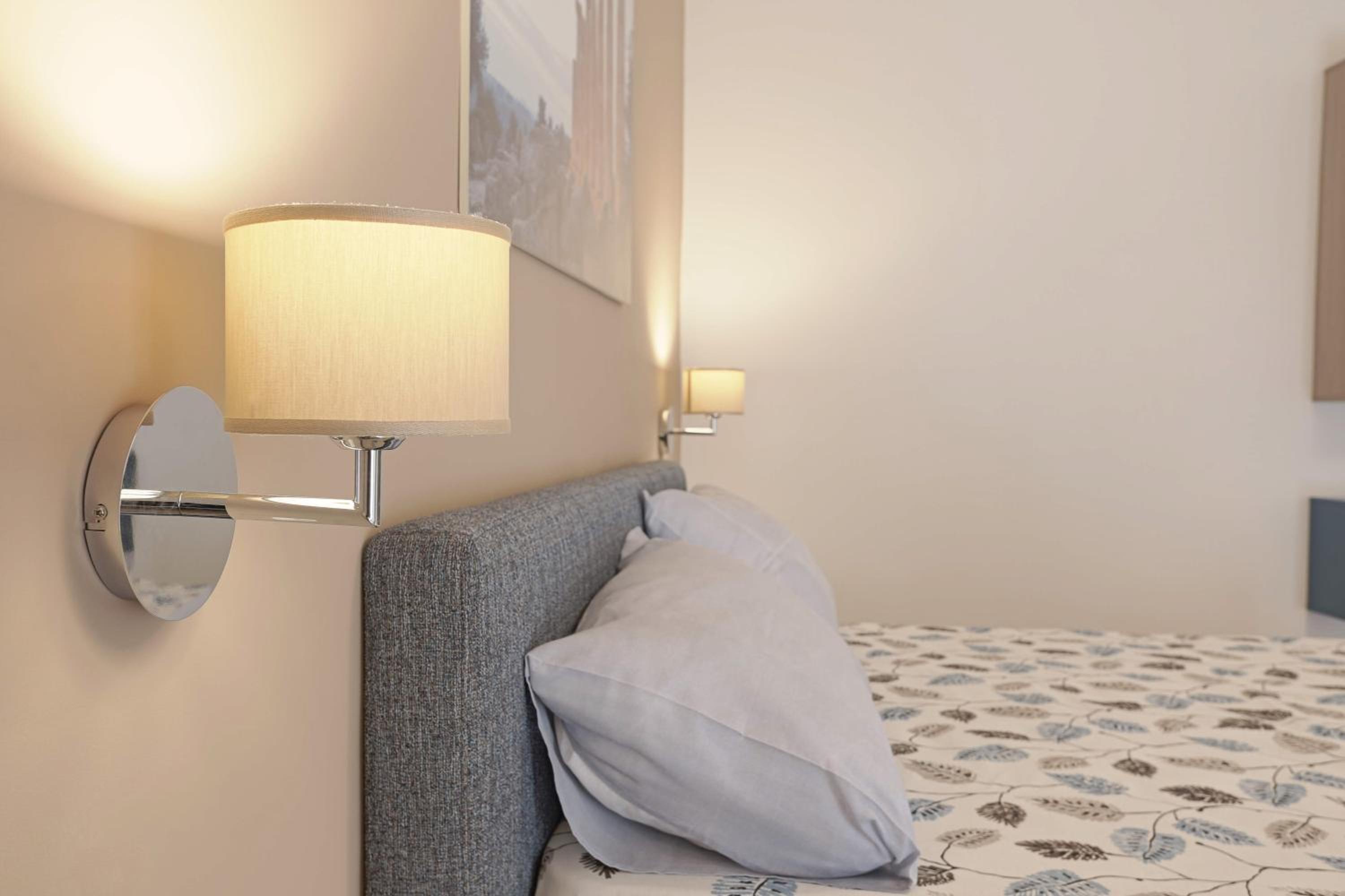 Triple Room with Balcony - Photo 8