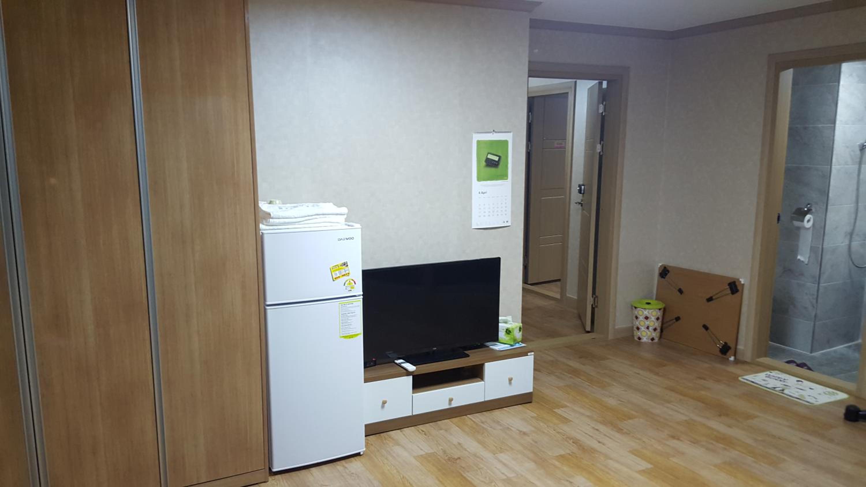 Korean-Style Family Room photo 2