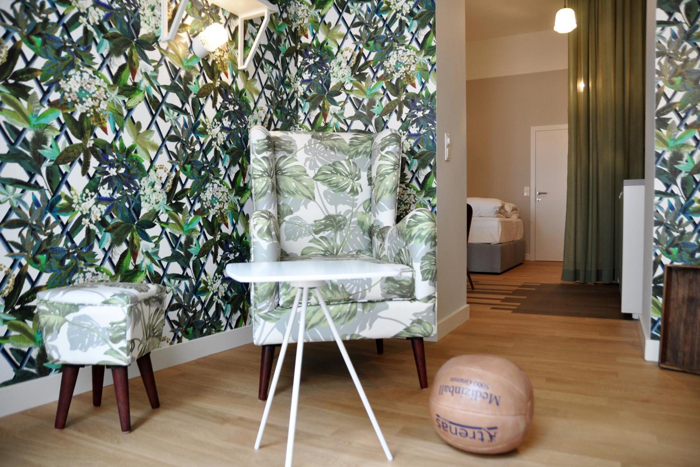 Suite with Garden View