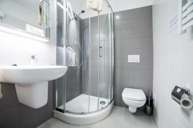Double or Twin Room - Photo 19