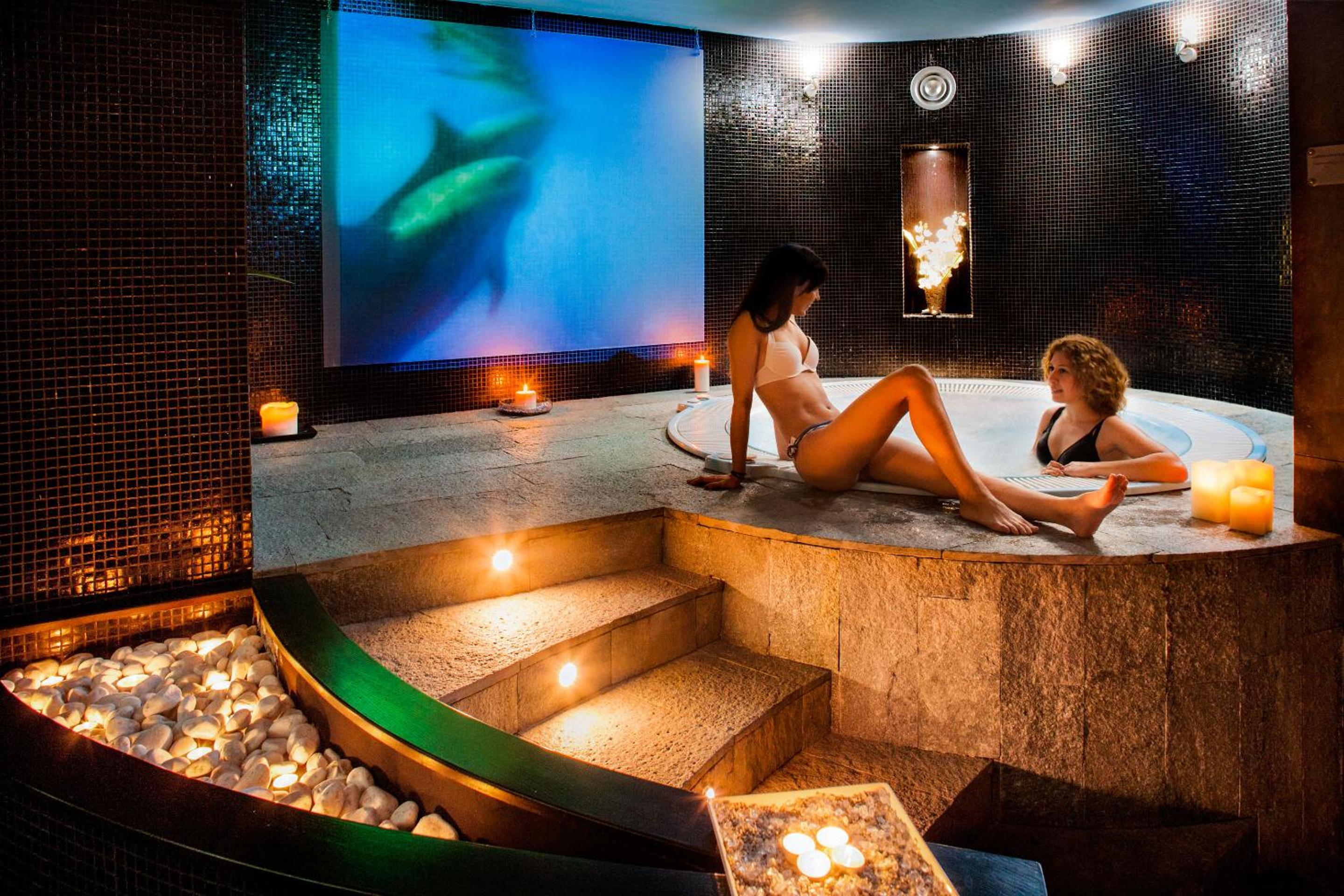 Double Room with Spa Package photo 3