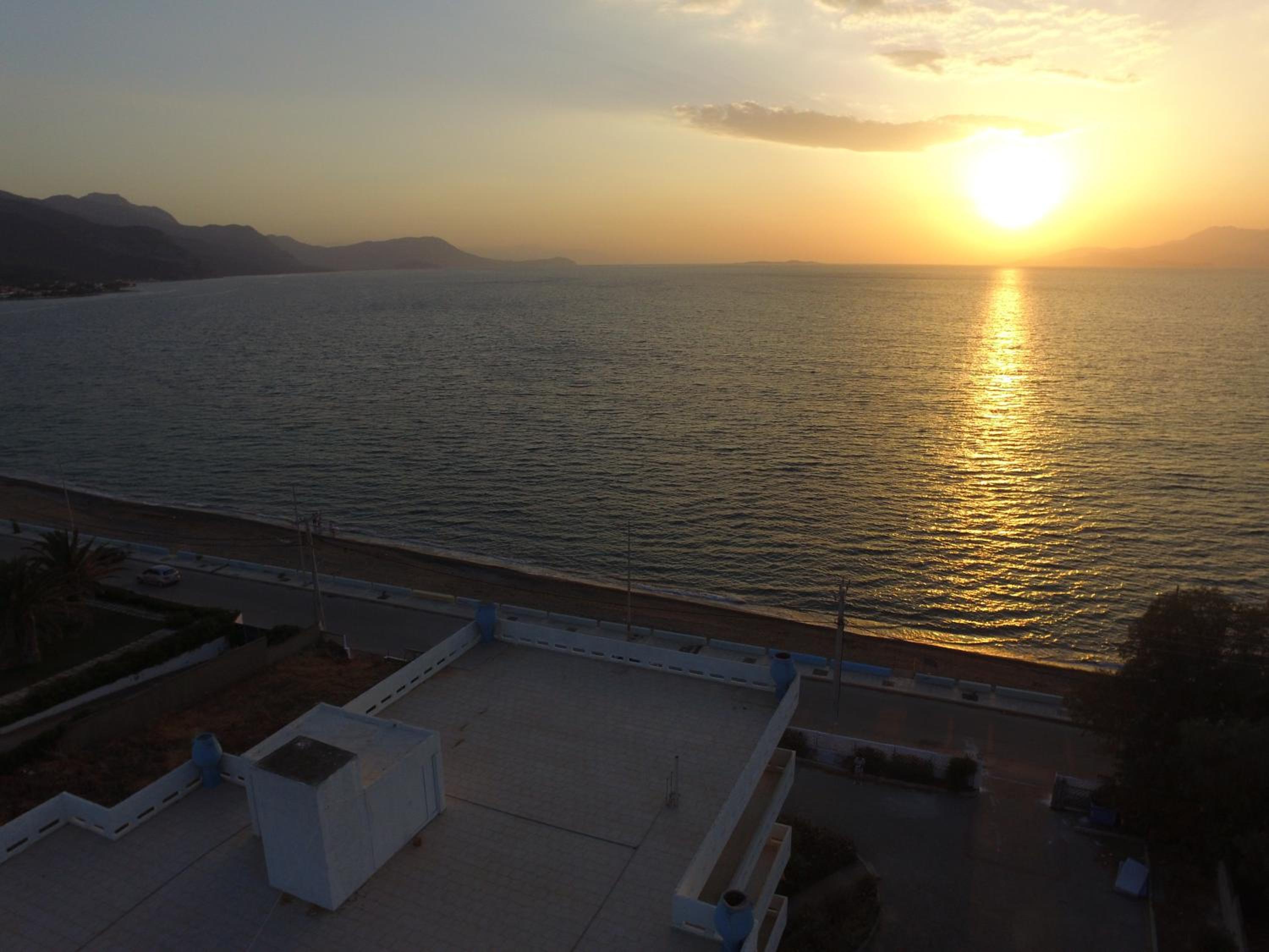Studio Apartment with Sea View - Photo 13