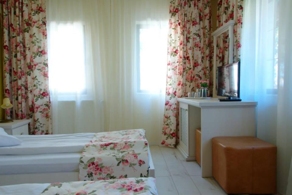 Standard Twin Room photo 2