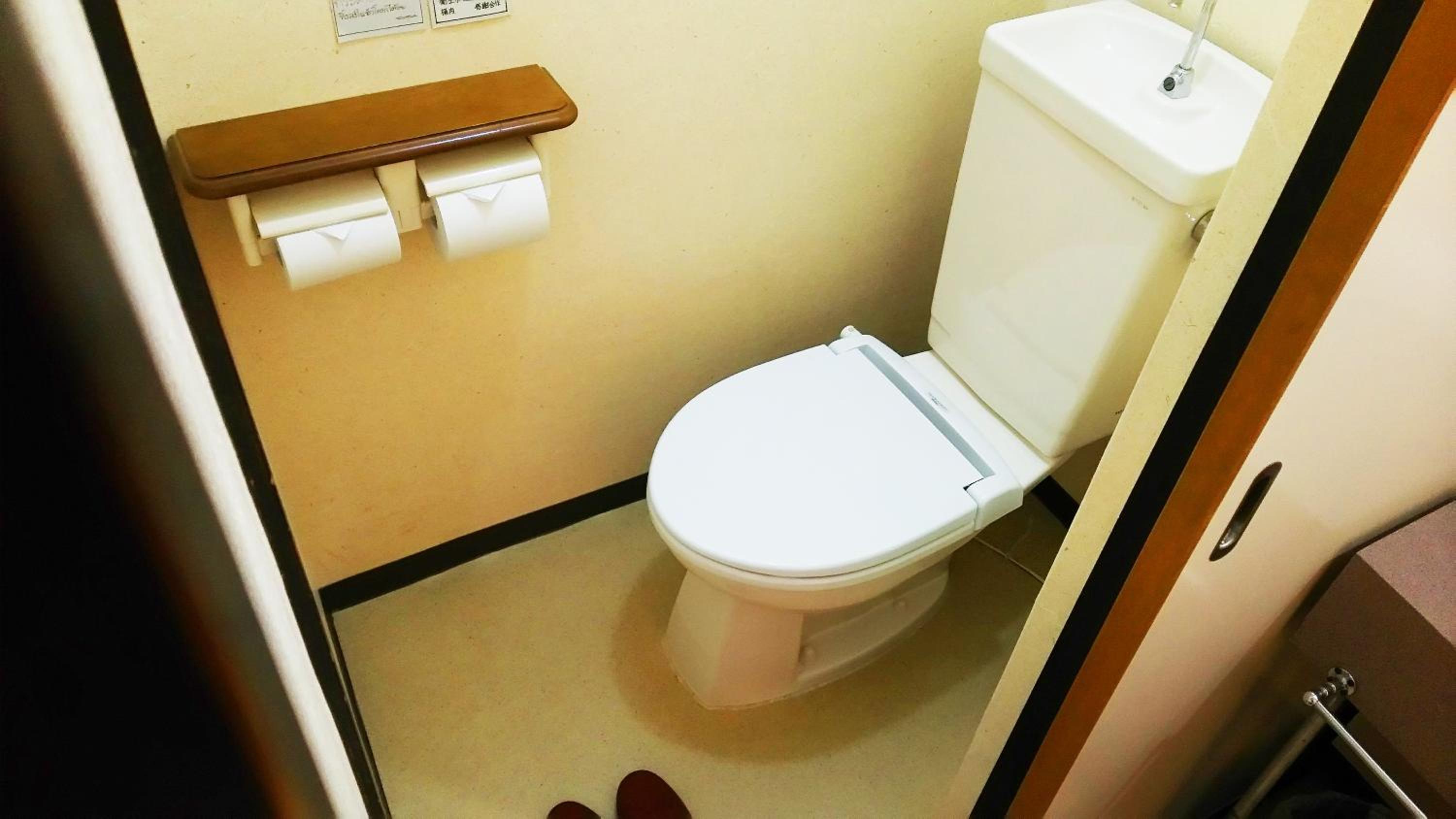 Japanese Style Triple Room with Bathroom /  204：JINYA photo 2