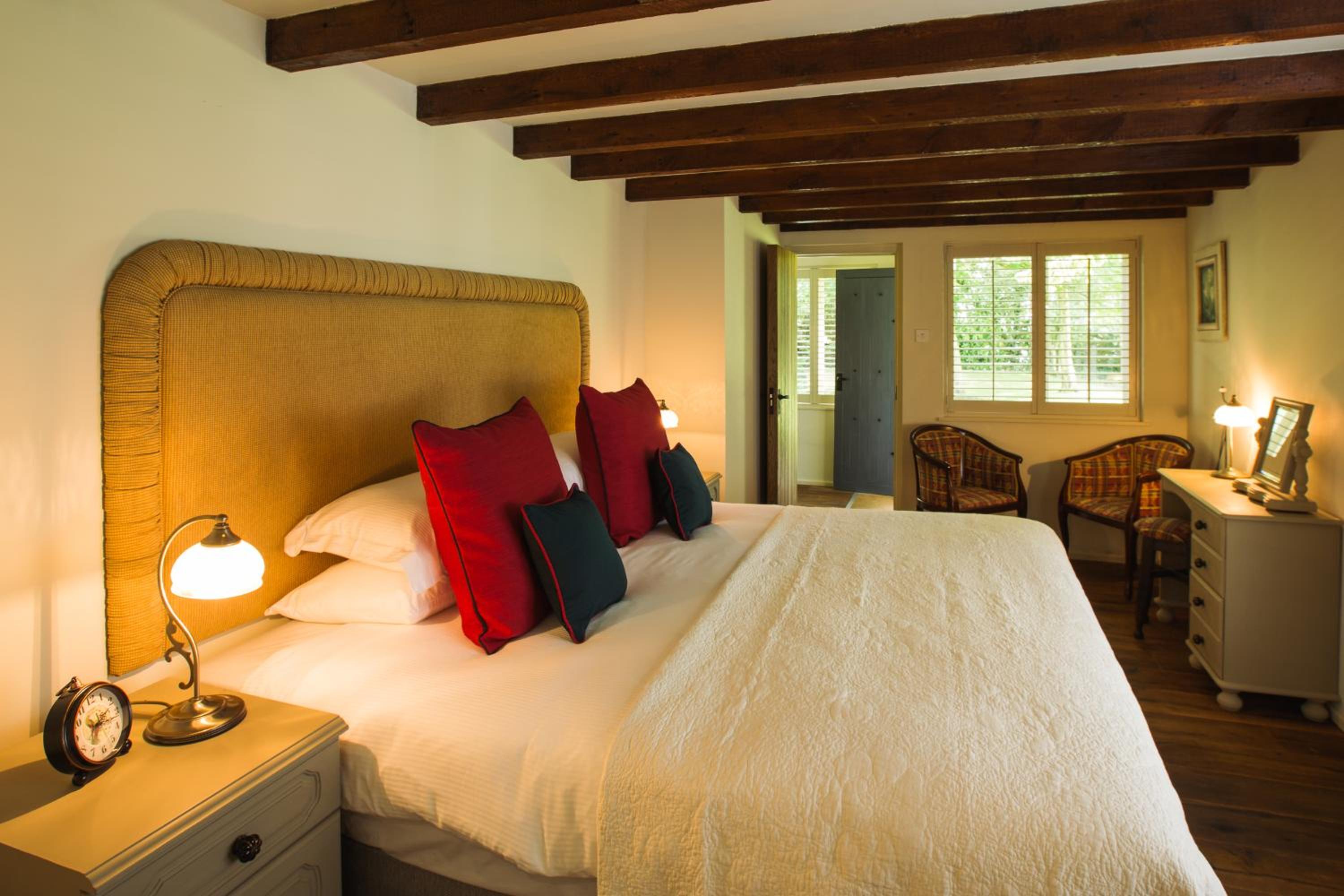 Classic Double or Twin Room - Coach House photo 3